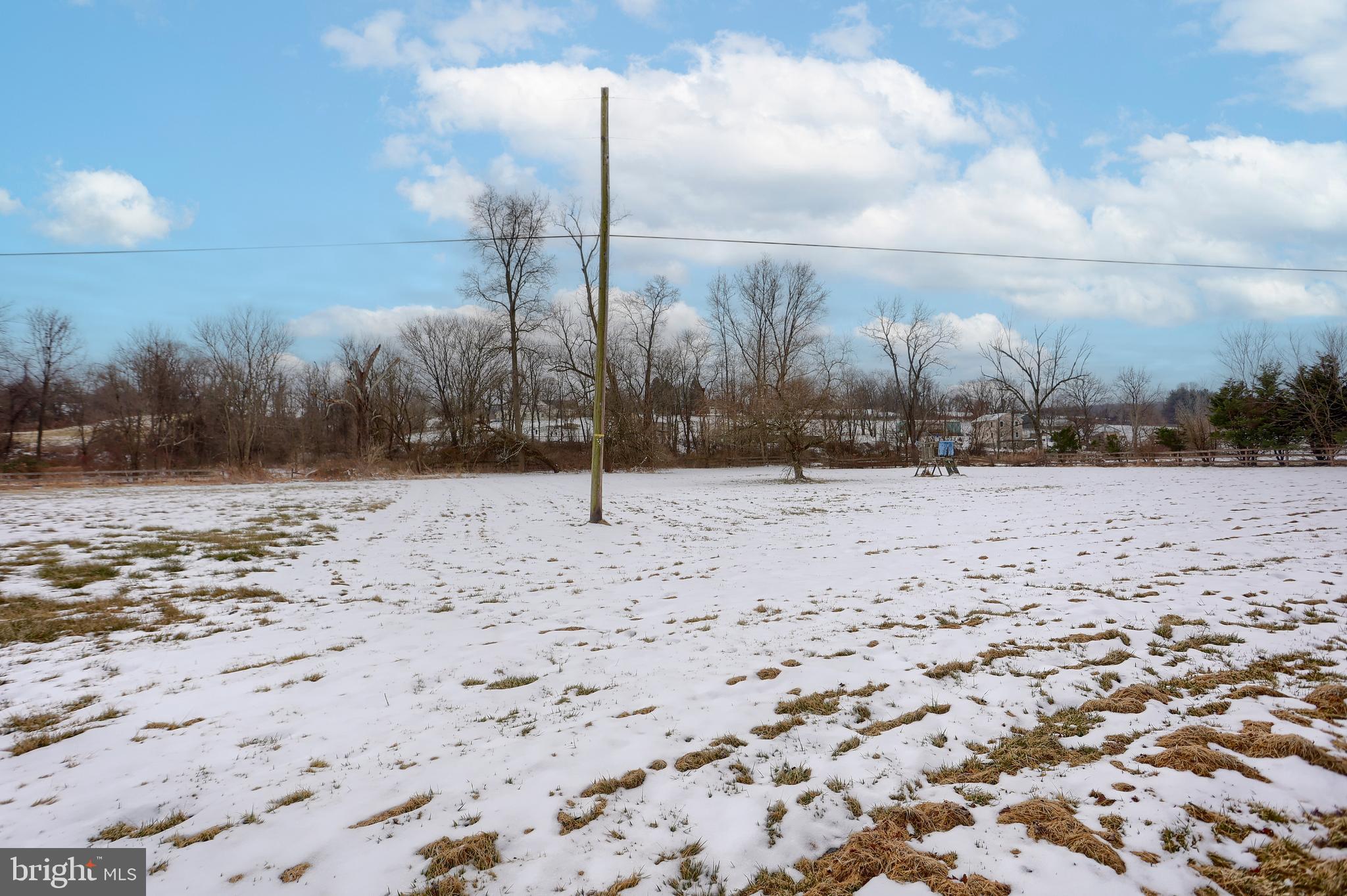 STRICKHOUSER VILLAGE - Residential