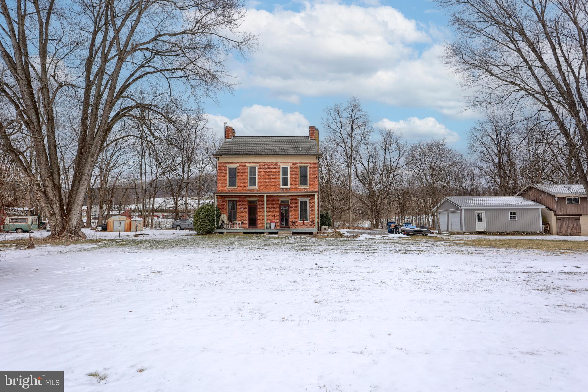 STRICKHOUSER VILLAGE - Residential