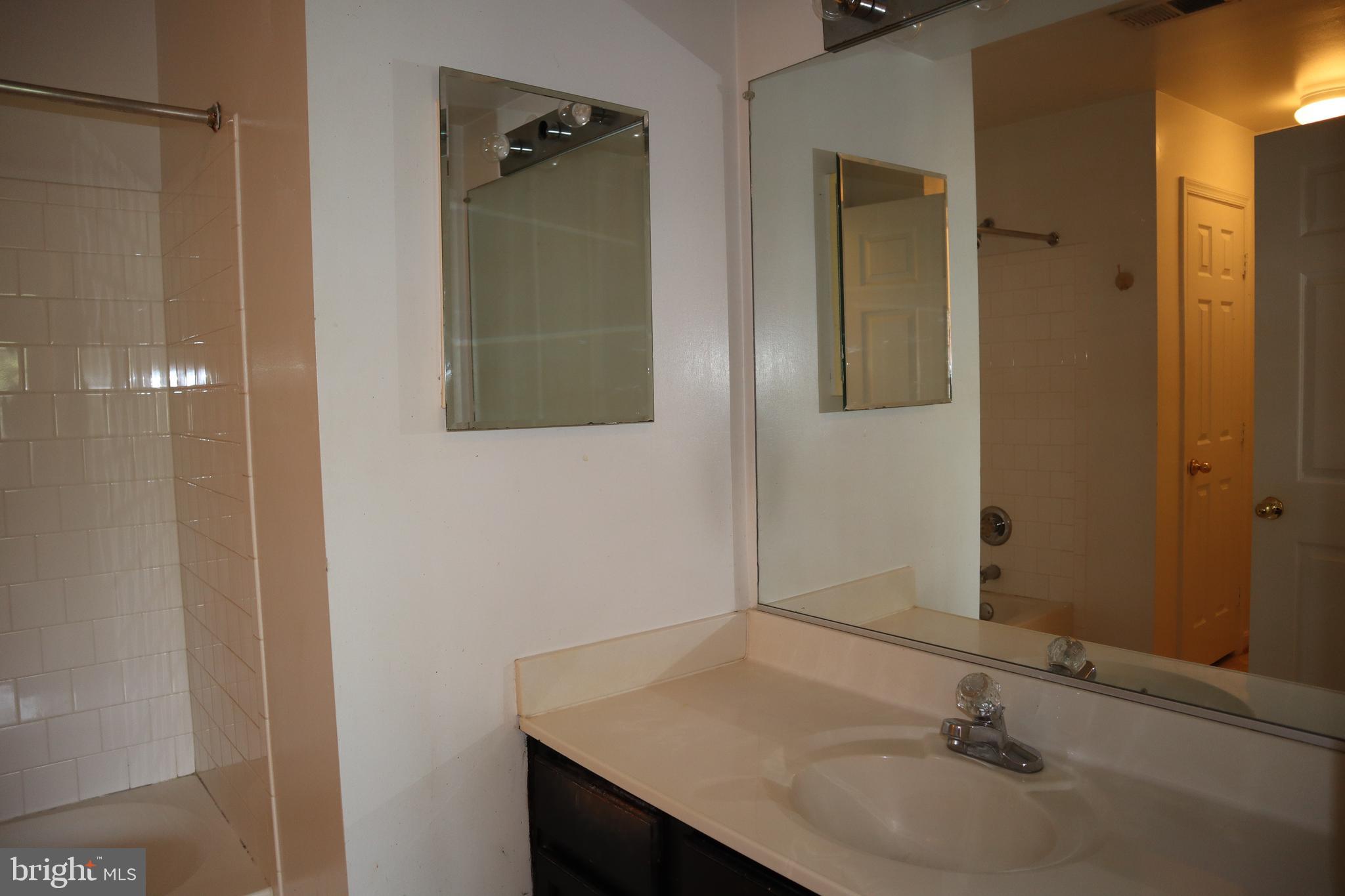 WOODLAND BOWIE CONDO - Residential