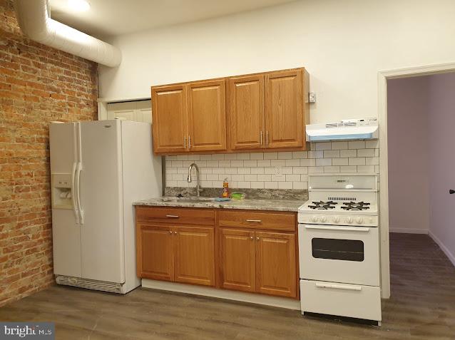 KENSINGTON - Residential