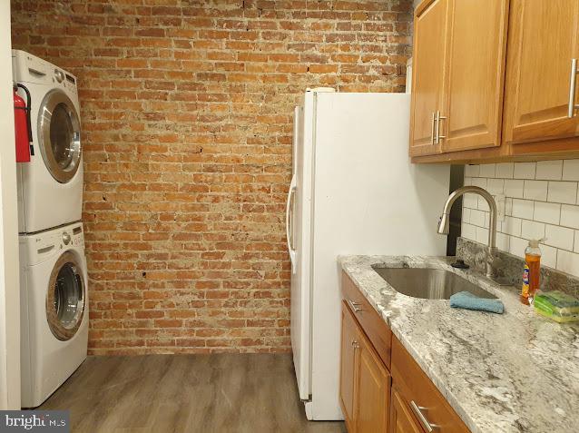 KENSINGTON - Residential