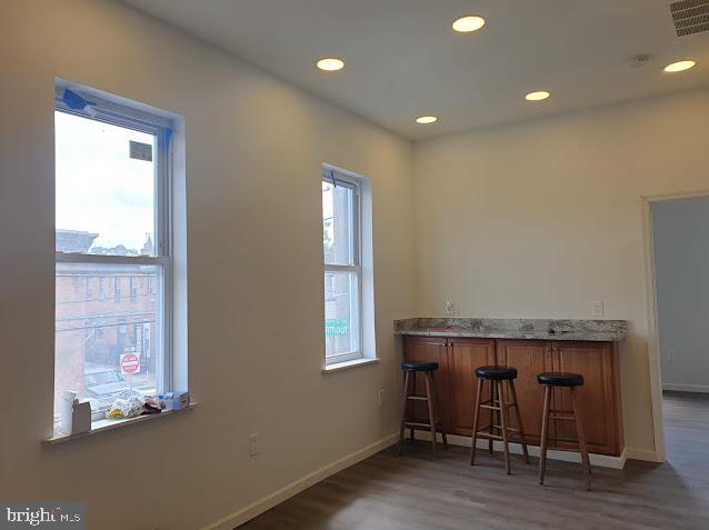 1951 E MONMOUTH STREET