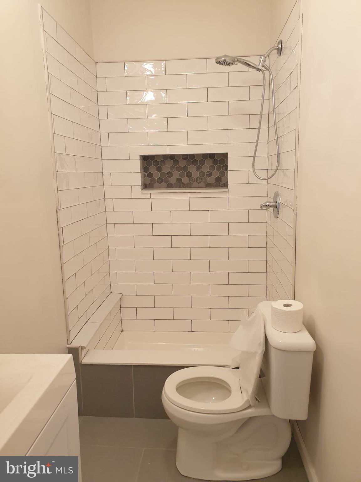 KENSINGTON - Residential