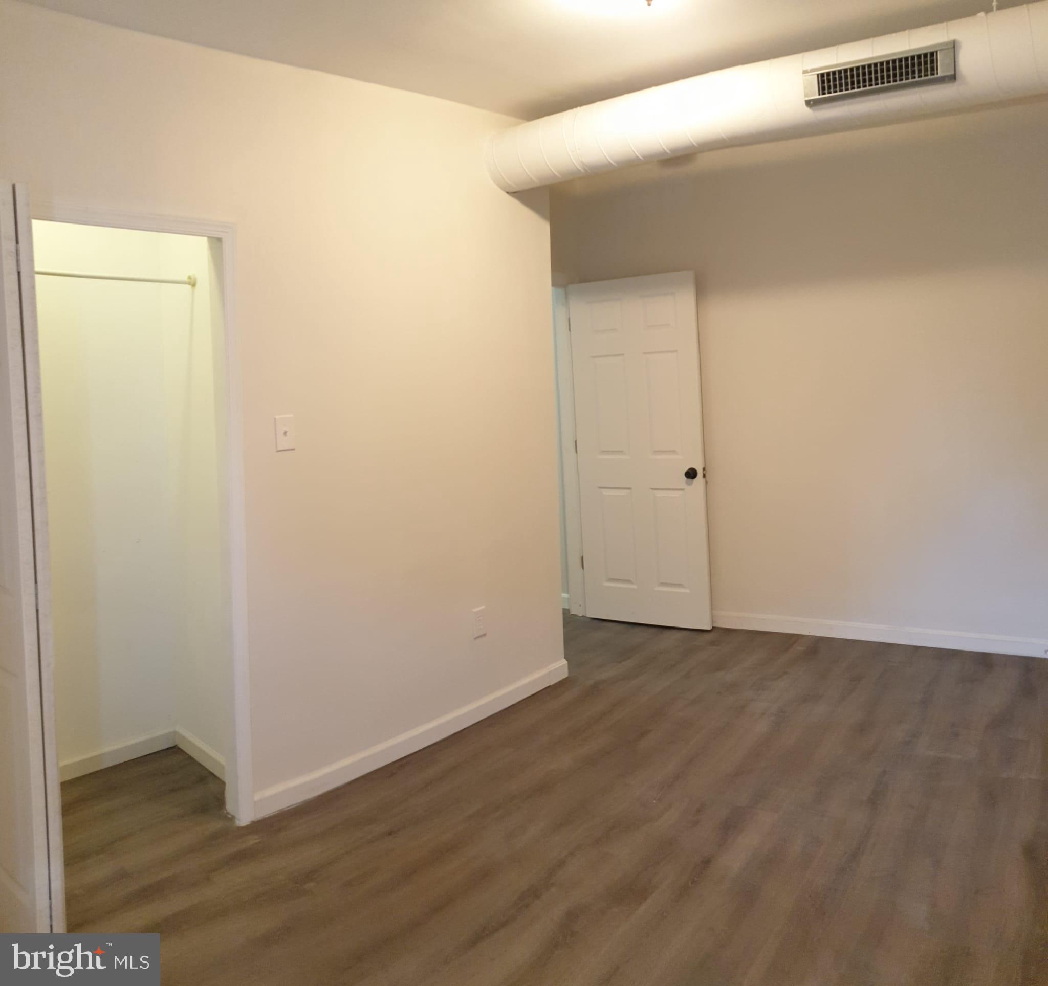 KENSINGTON - Residential