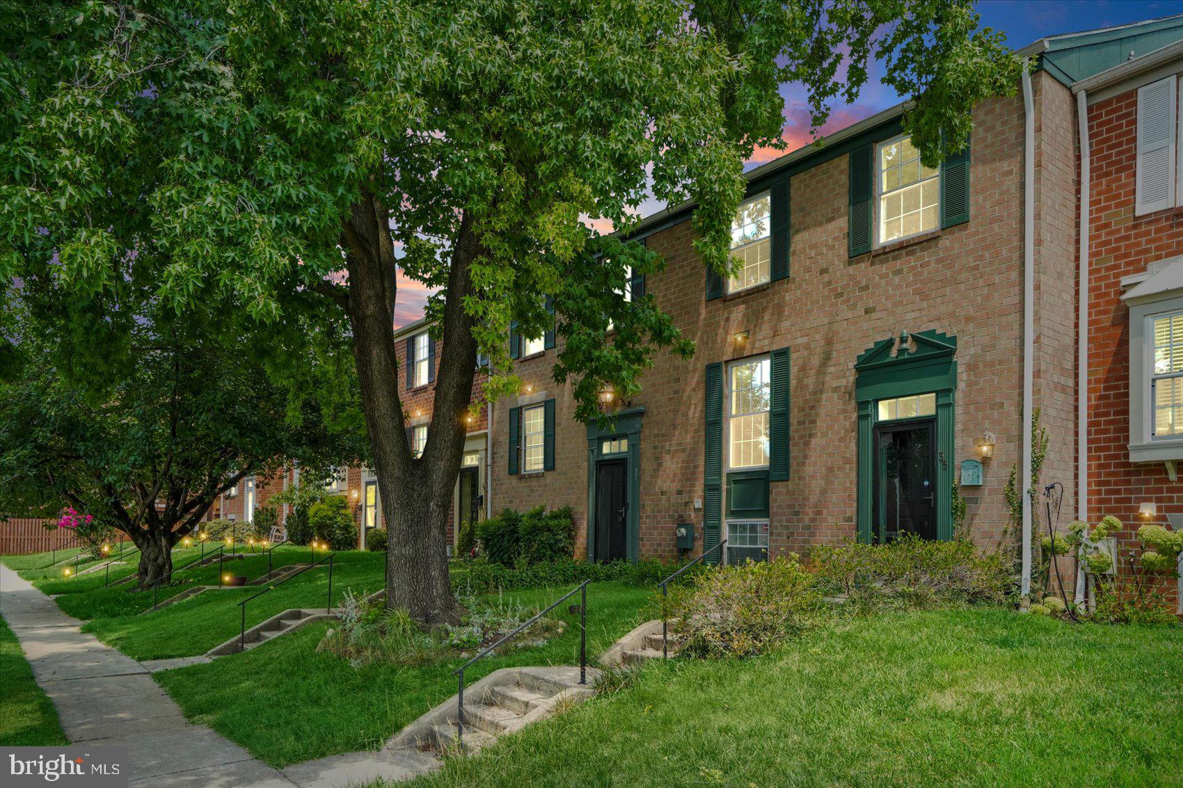 35 BLONDELL