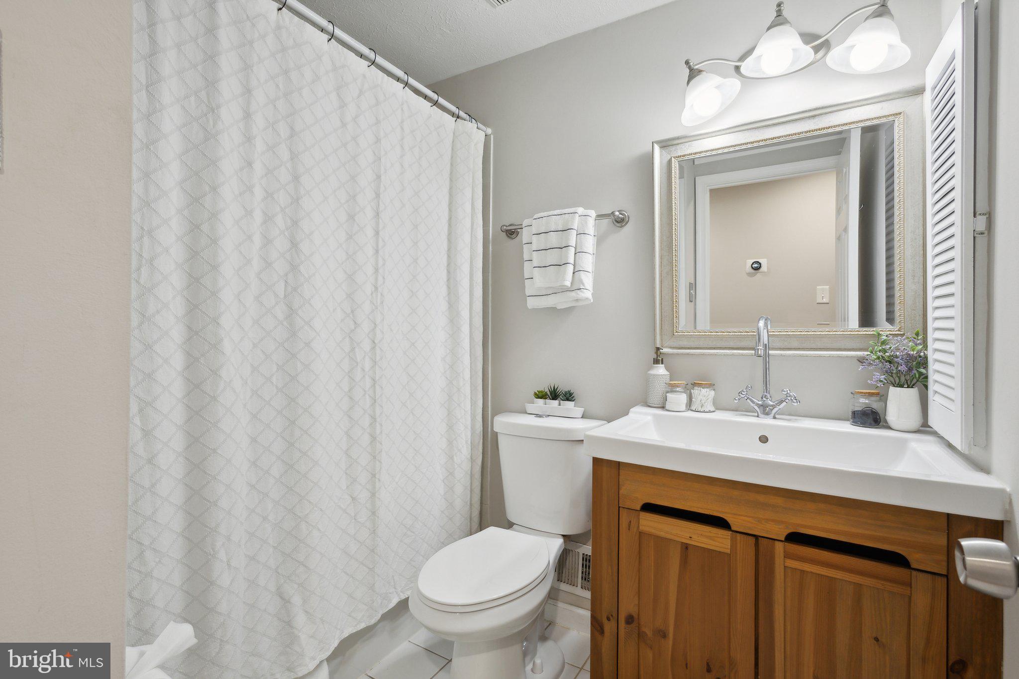 NEWINGTON FOREST - Residential