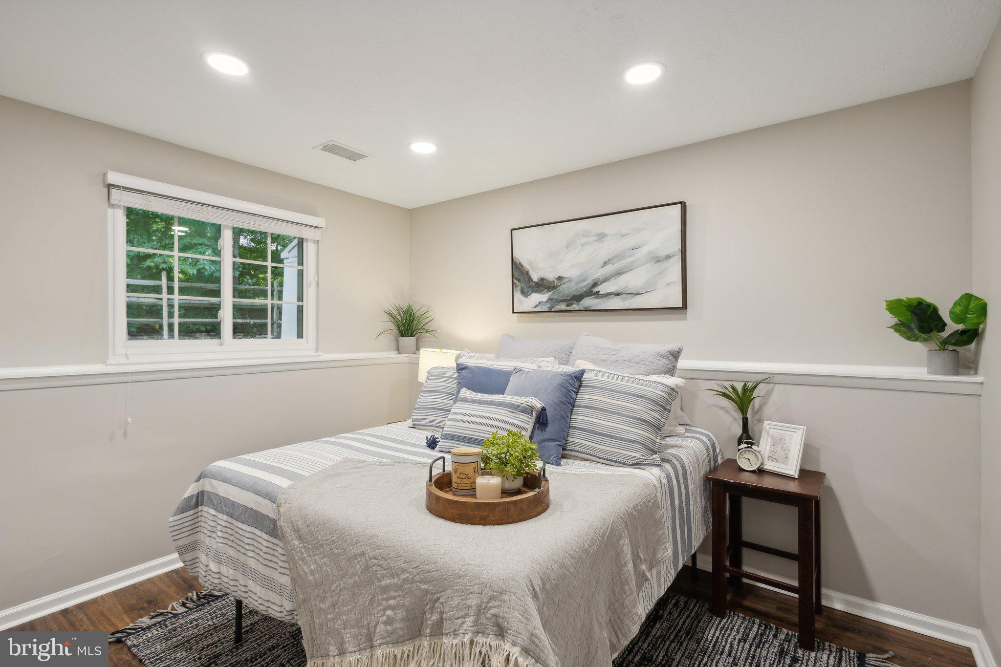 NEWINGTON FOREST - Residential