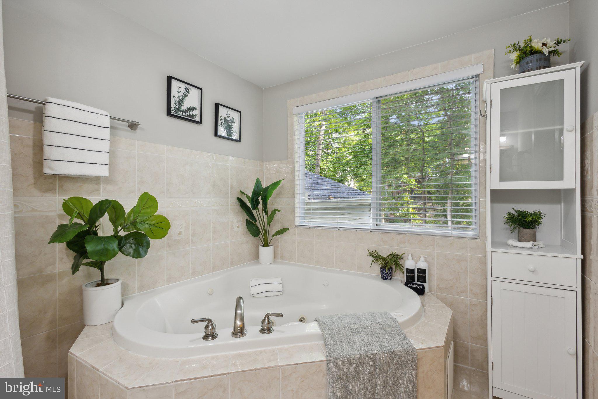 NEWINGTON FOREST - Residential