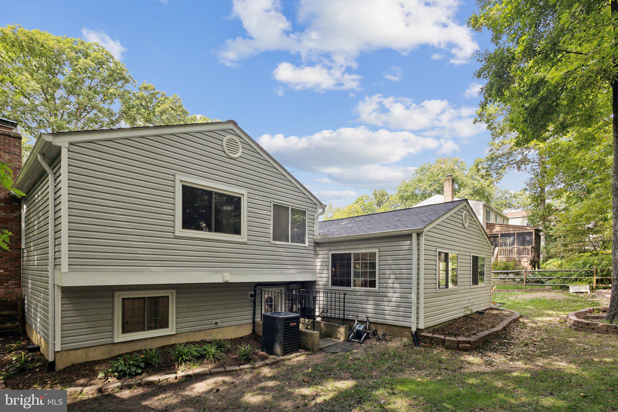 NEWINGTON FOREST - Residential