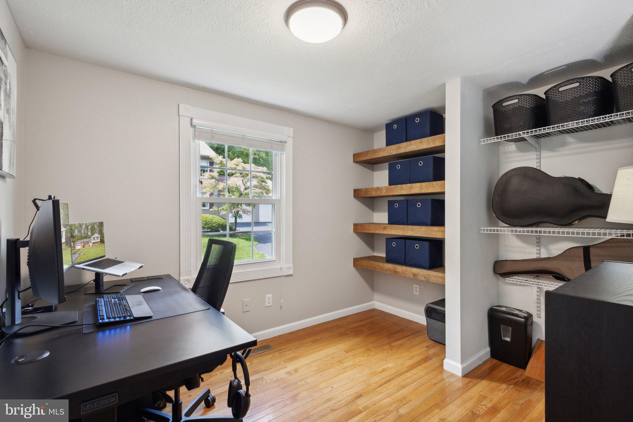 NEWINGTON FOREST - Residential