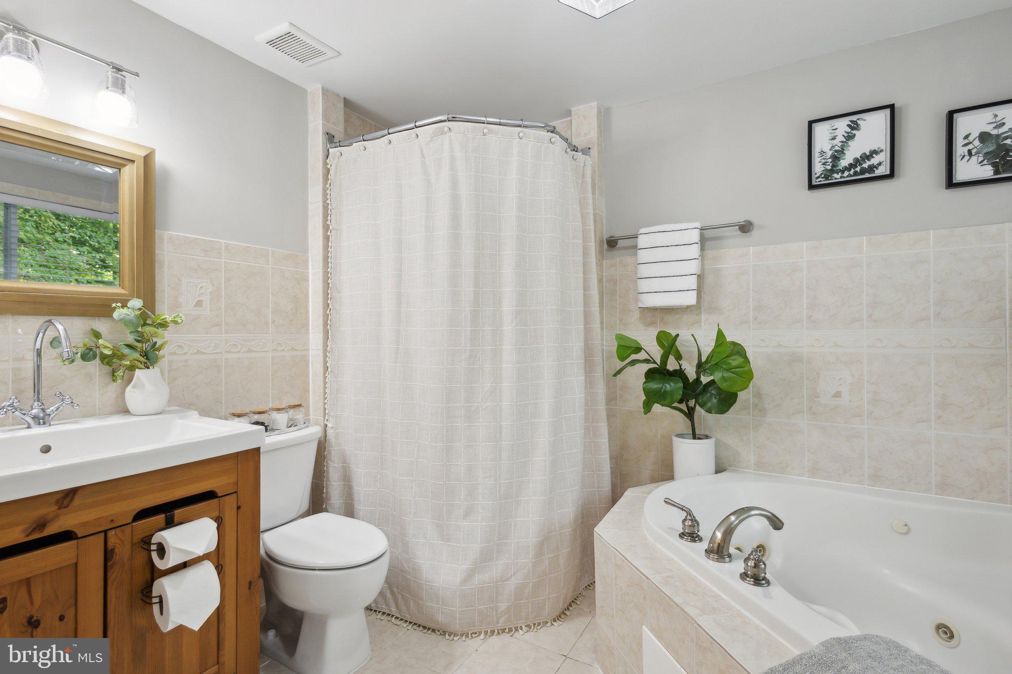 NEWINGTON FOREST - Residential