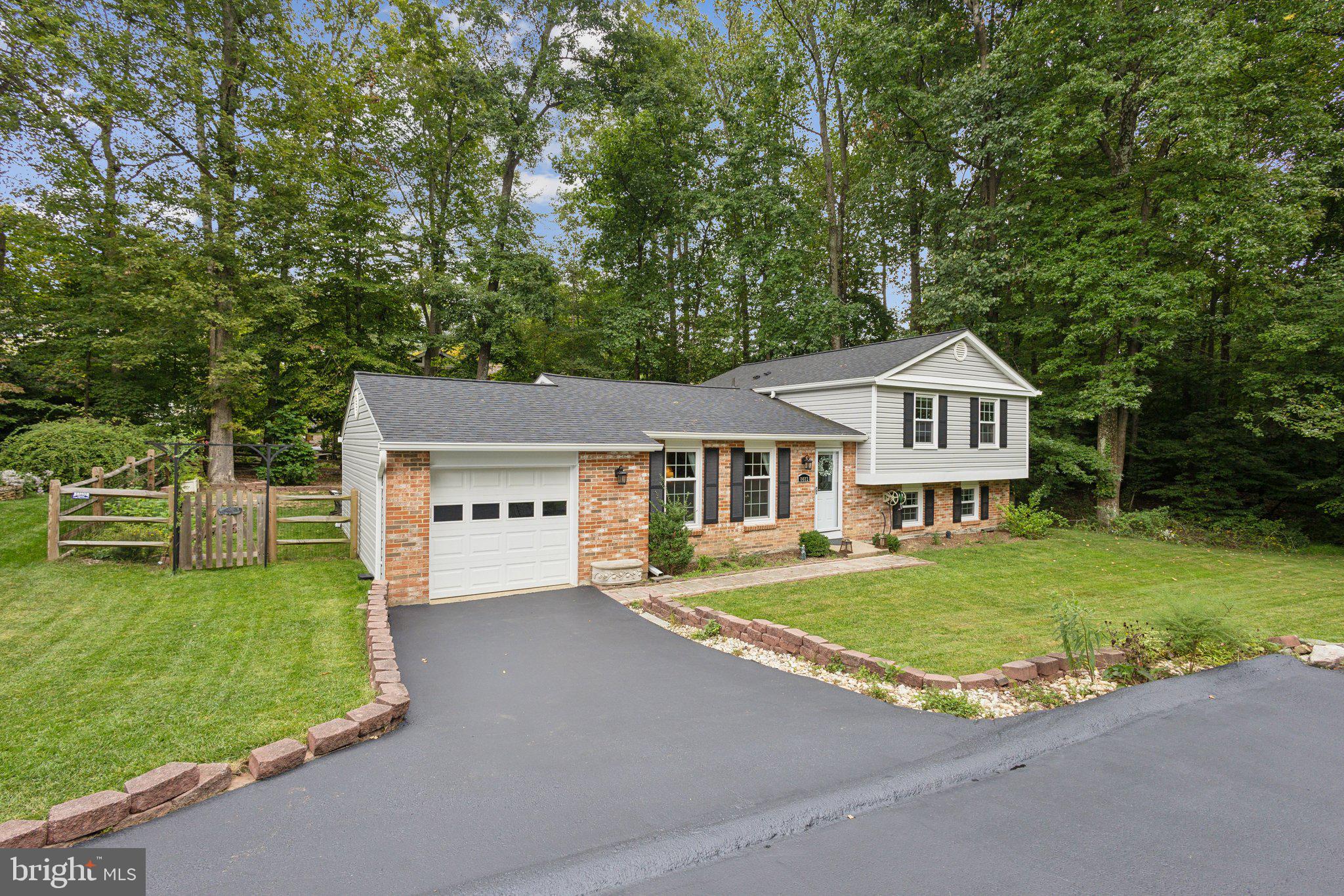 NEWINGTON FOREST - Residential