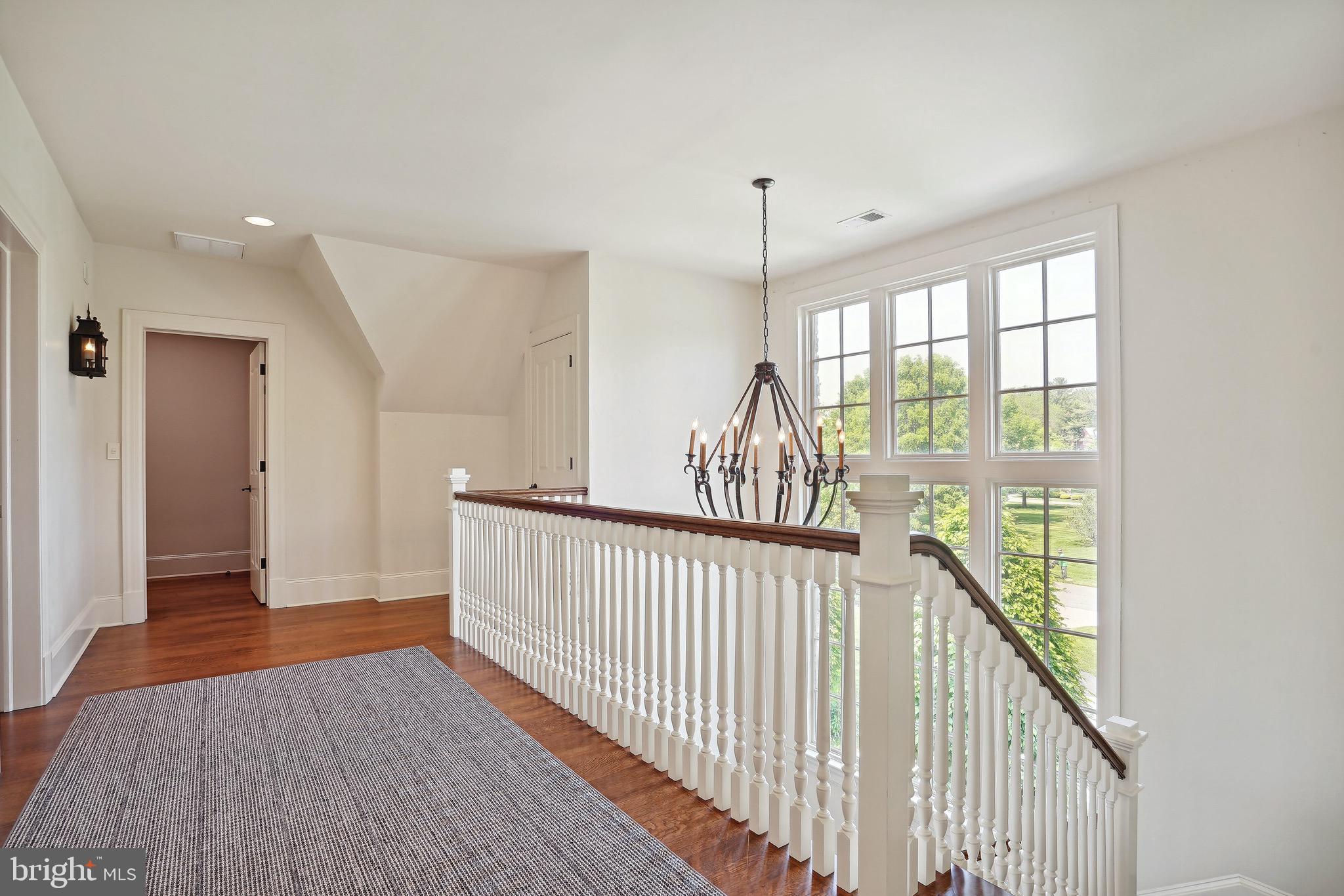 POTOMAC OUTSIDE - Residential