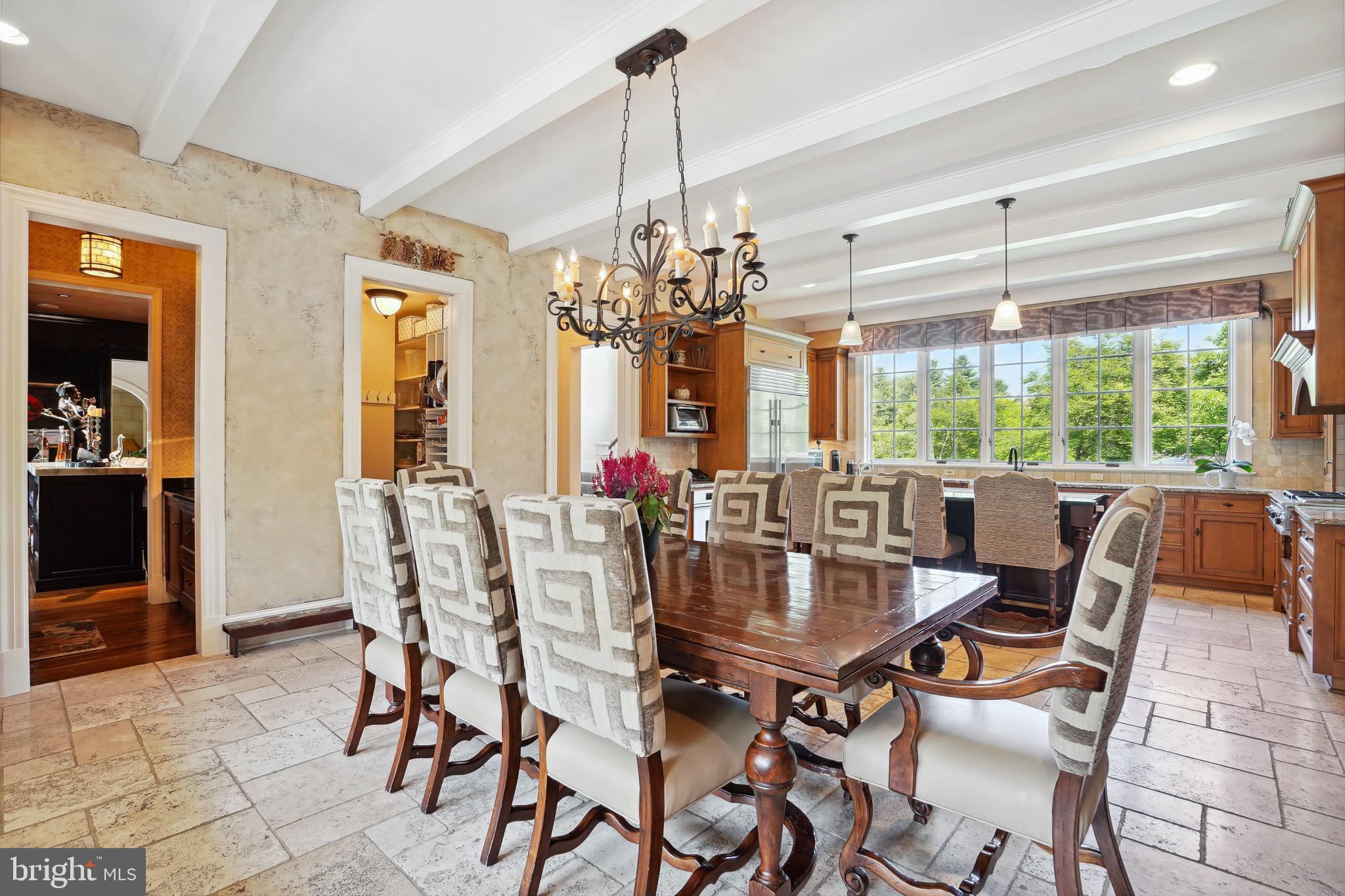 POTOMAC OUTSIDE - Residential