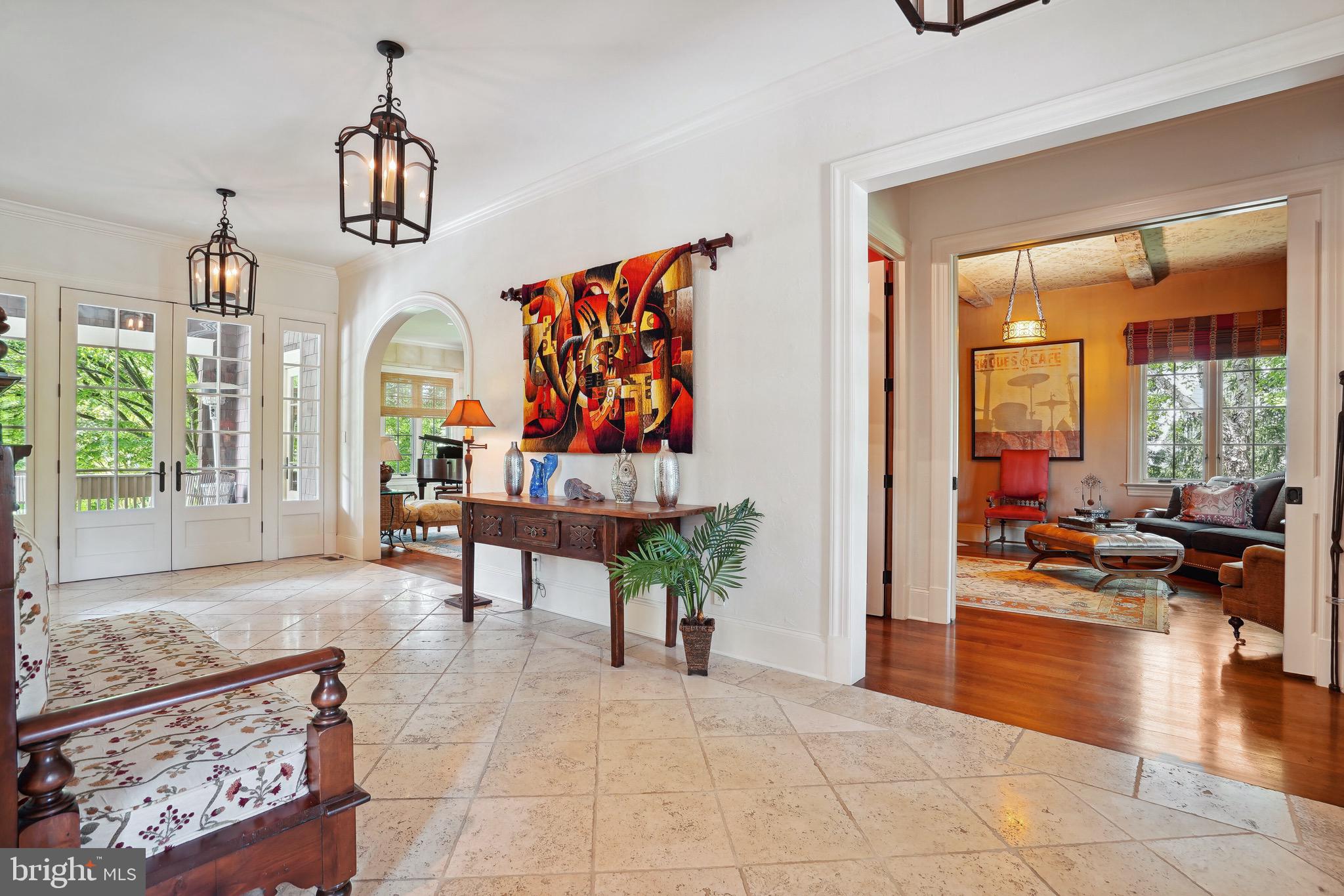 POTOMAC OUTSIDE - Residential