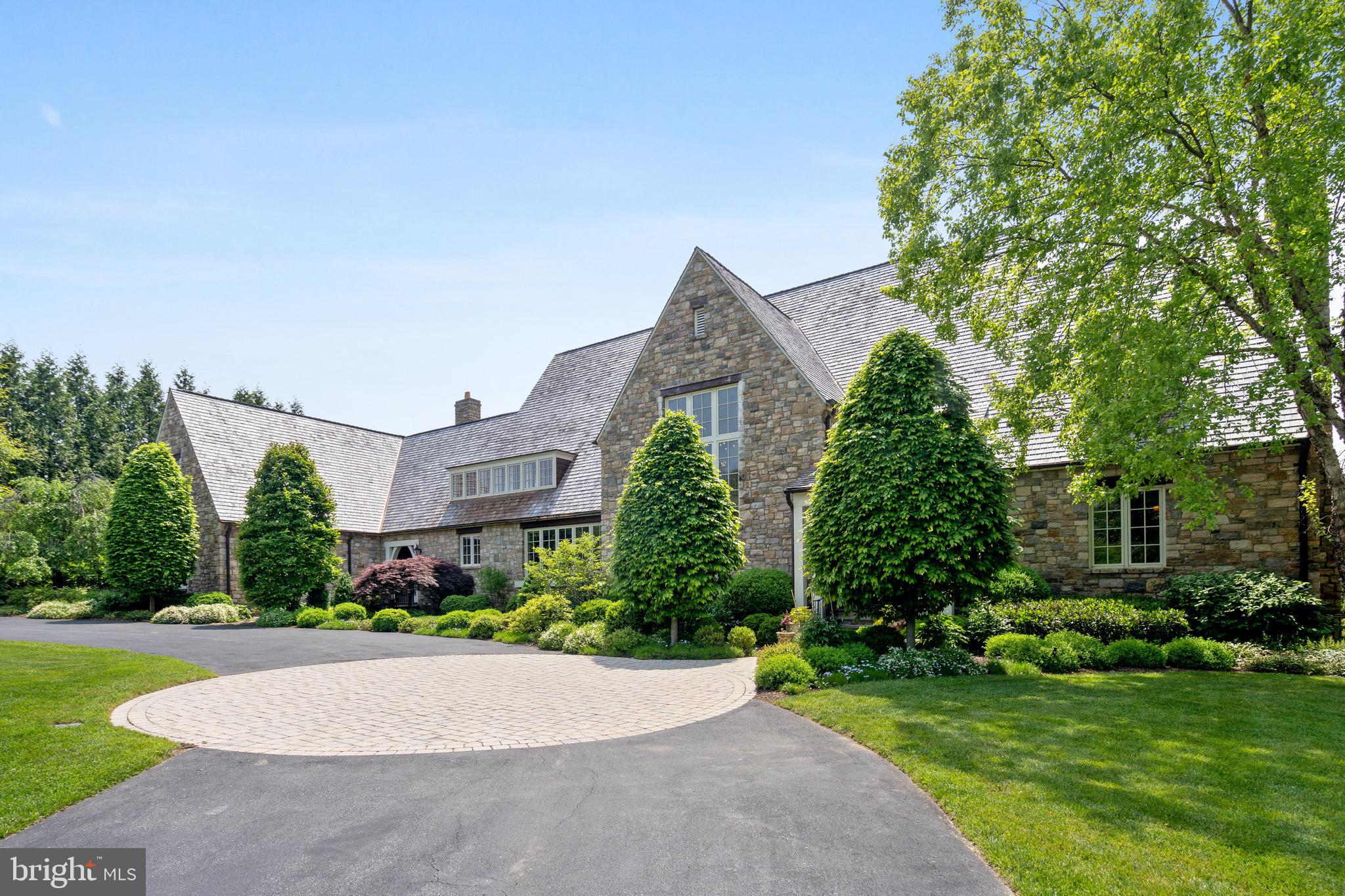 POTOMAC OUTSIDE - Residential