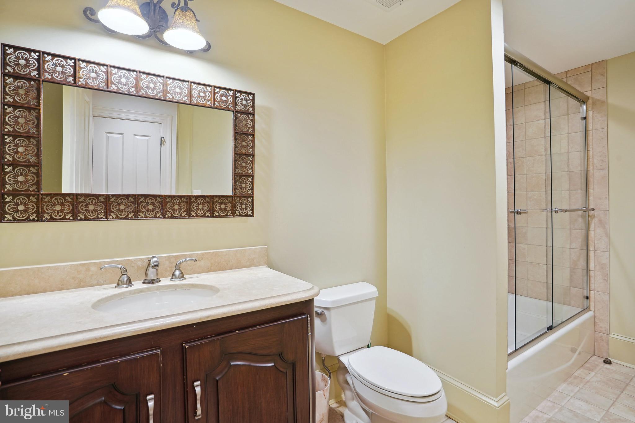 POTOMAC OUTSIDE - Residential