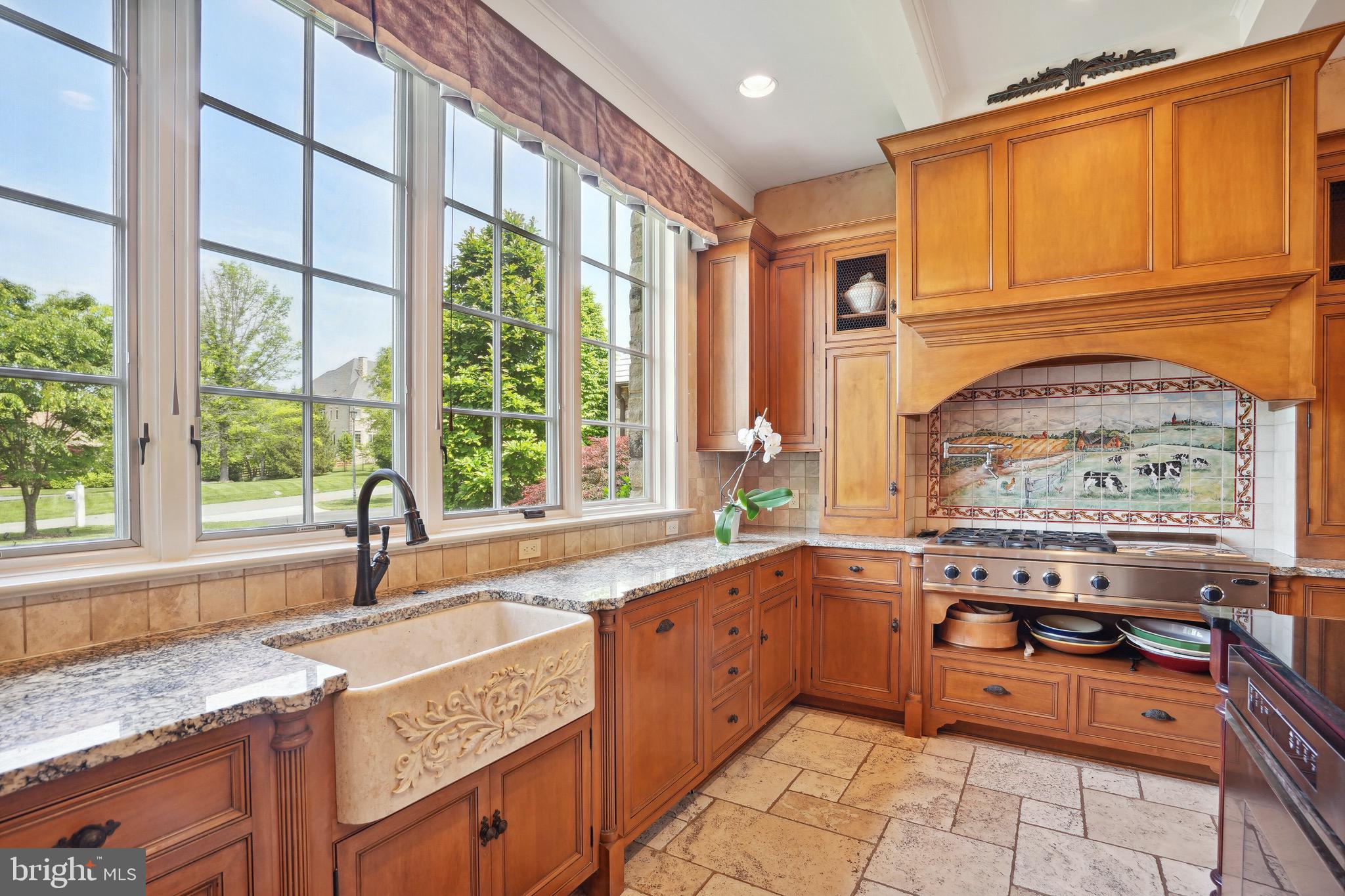 POTOMAC OUTSIDE - Residential