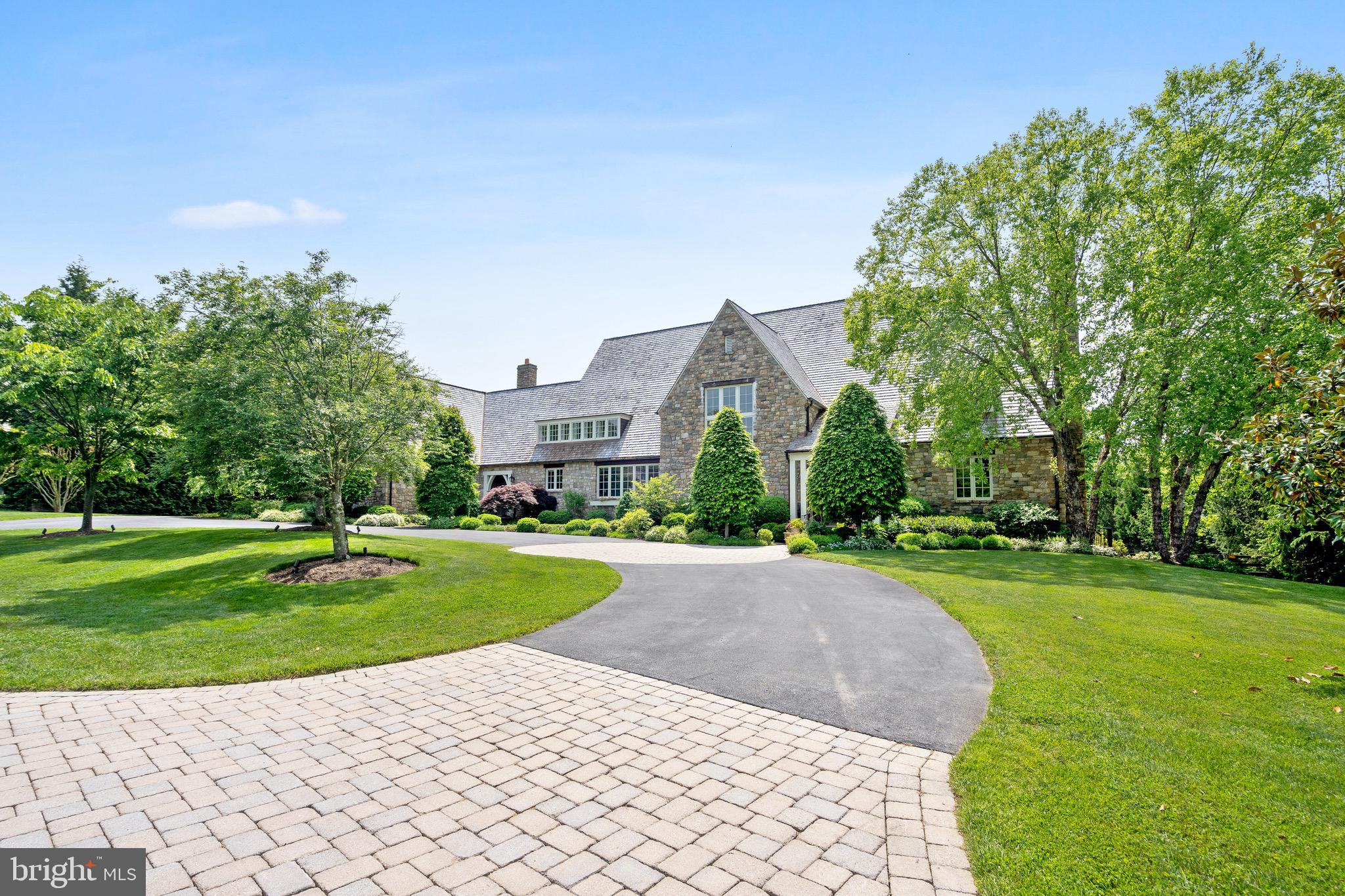 POTOMAC OUTSIDE - Residential