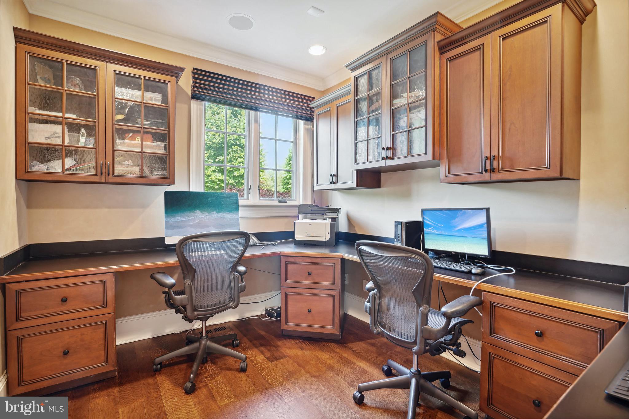 POTOMAC OUTSIDE - Residential