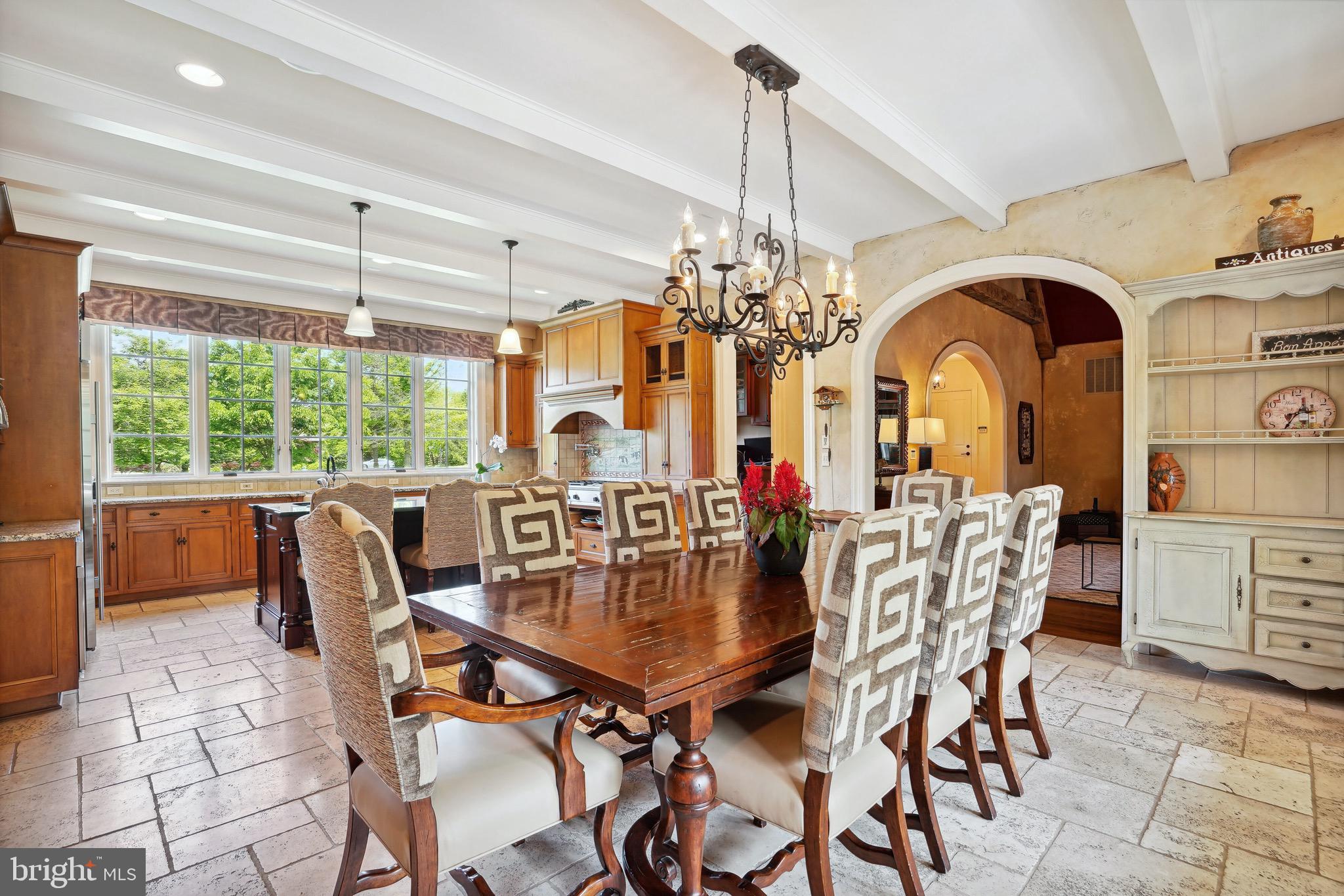 POTOMAC OUTSIDE - Residential