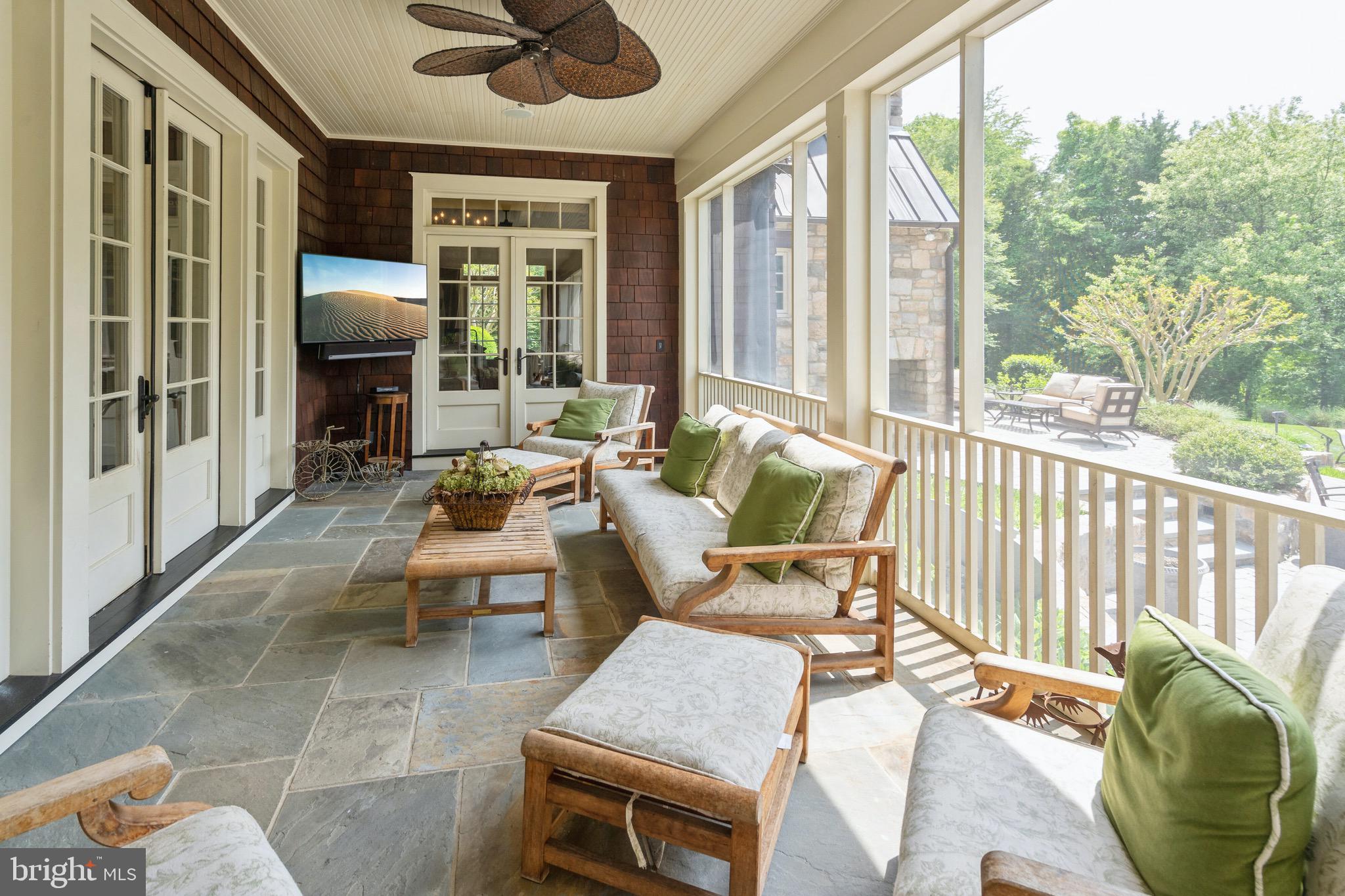 POTOMAC OUTSIDE - Residential