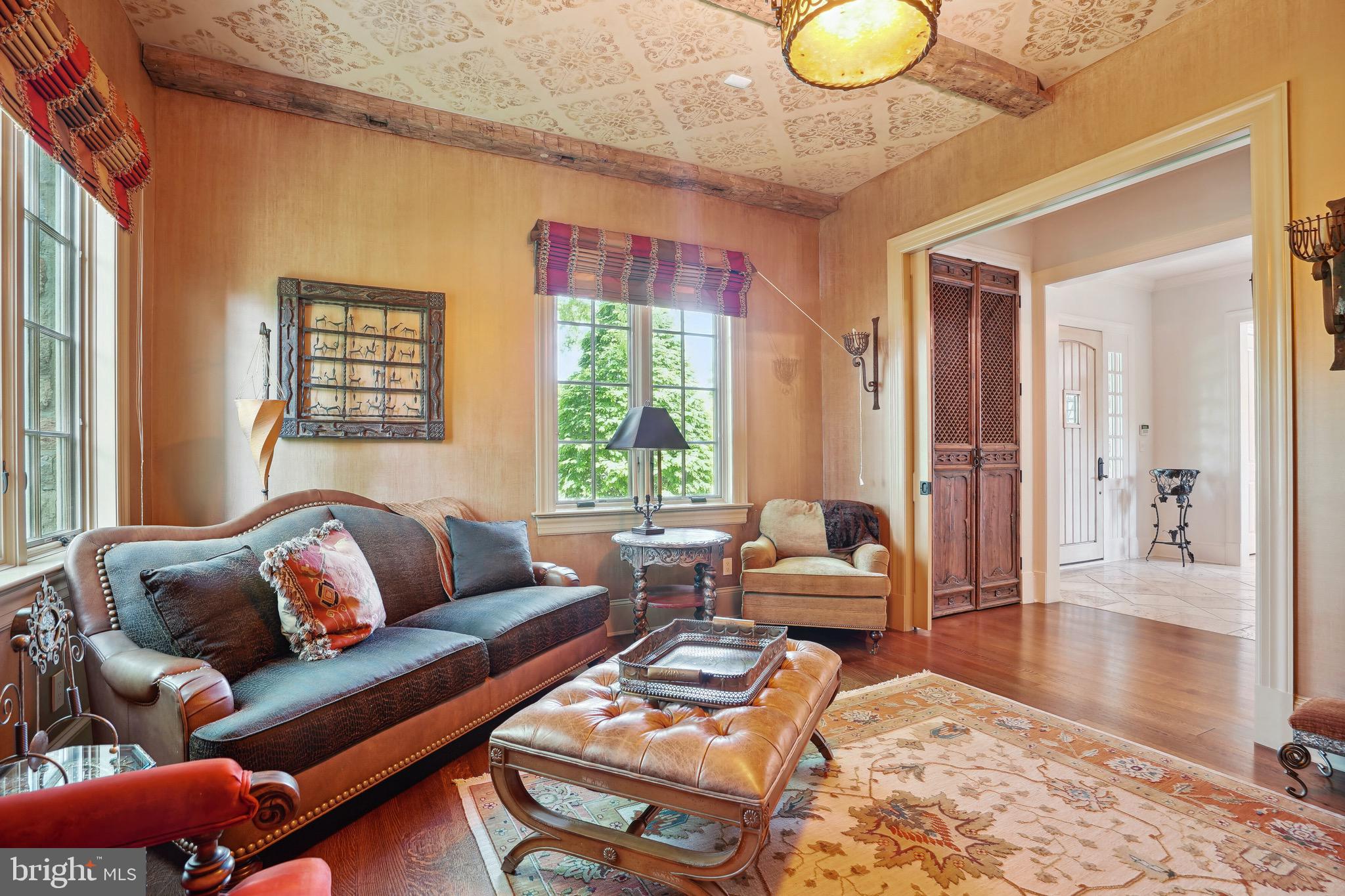 POTOMAC OUTSIDE - Residential