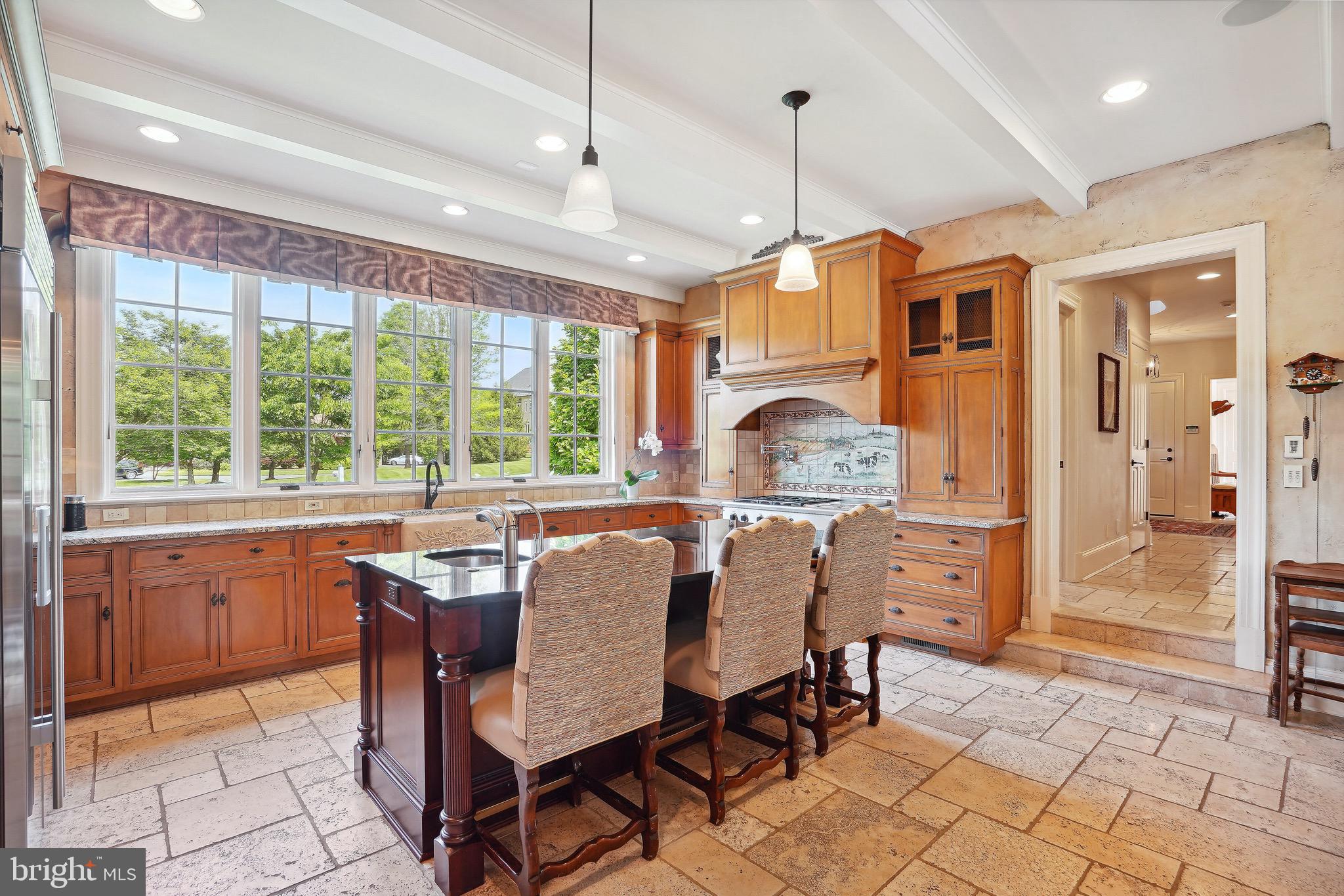 POTOMAC OUTSIDE - Residential