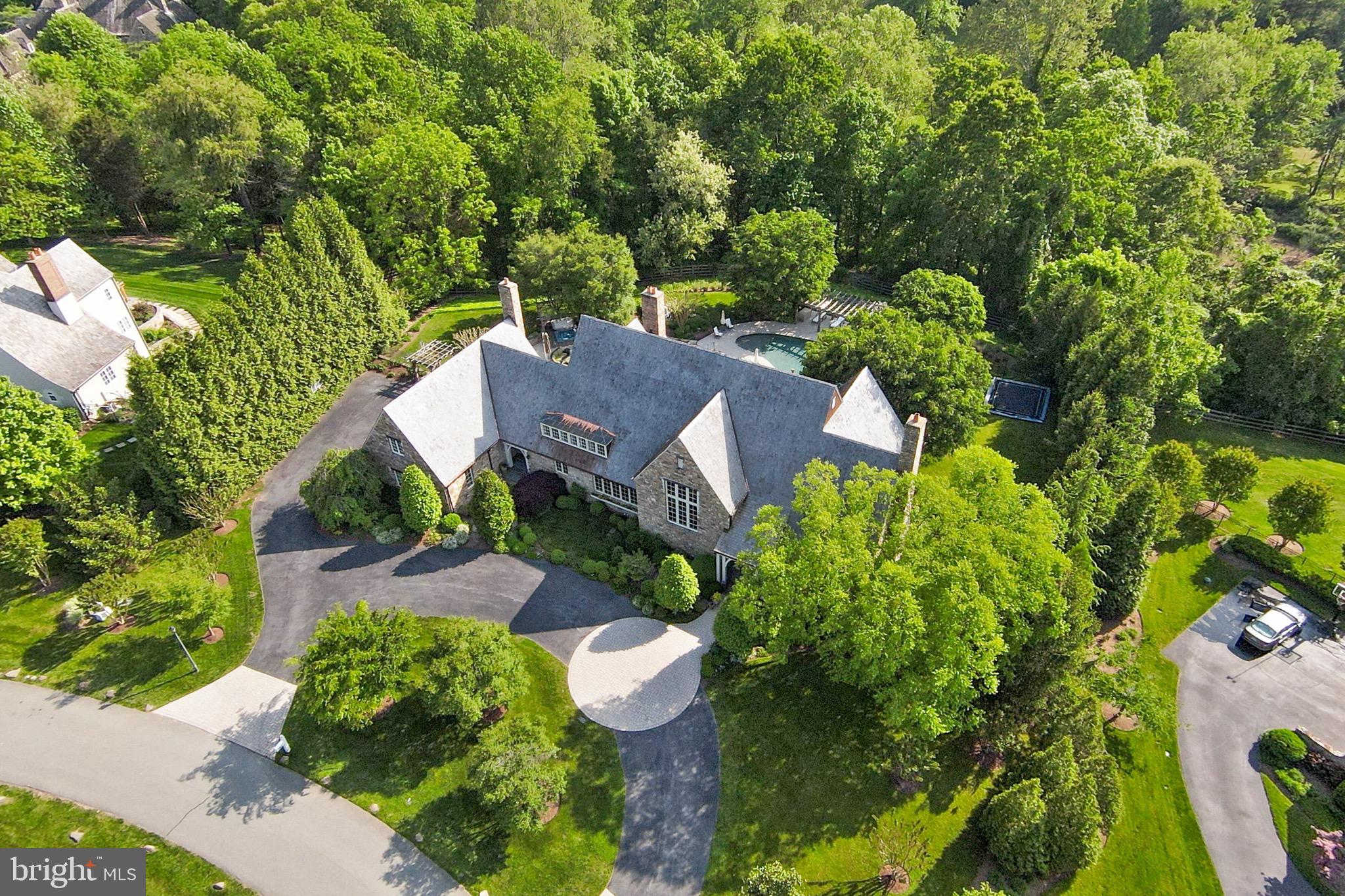 POTOMAC OUTSIDE - Residential