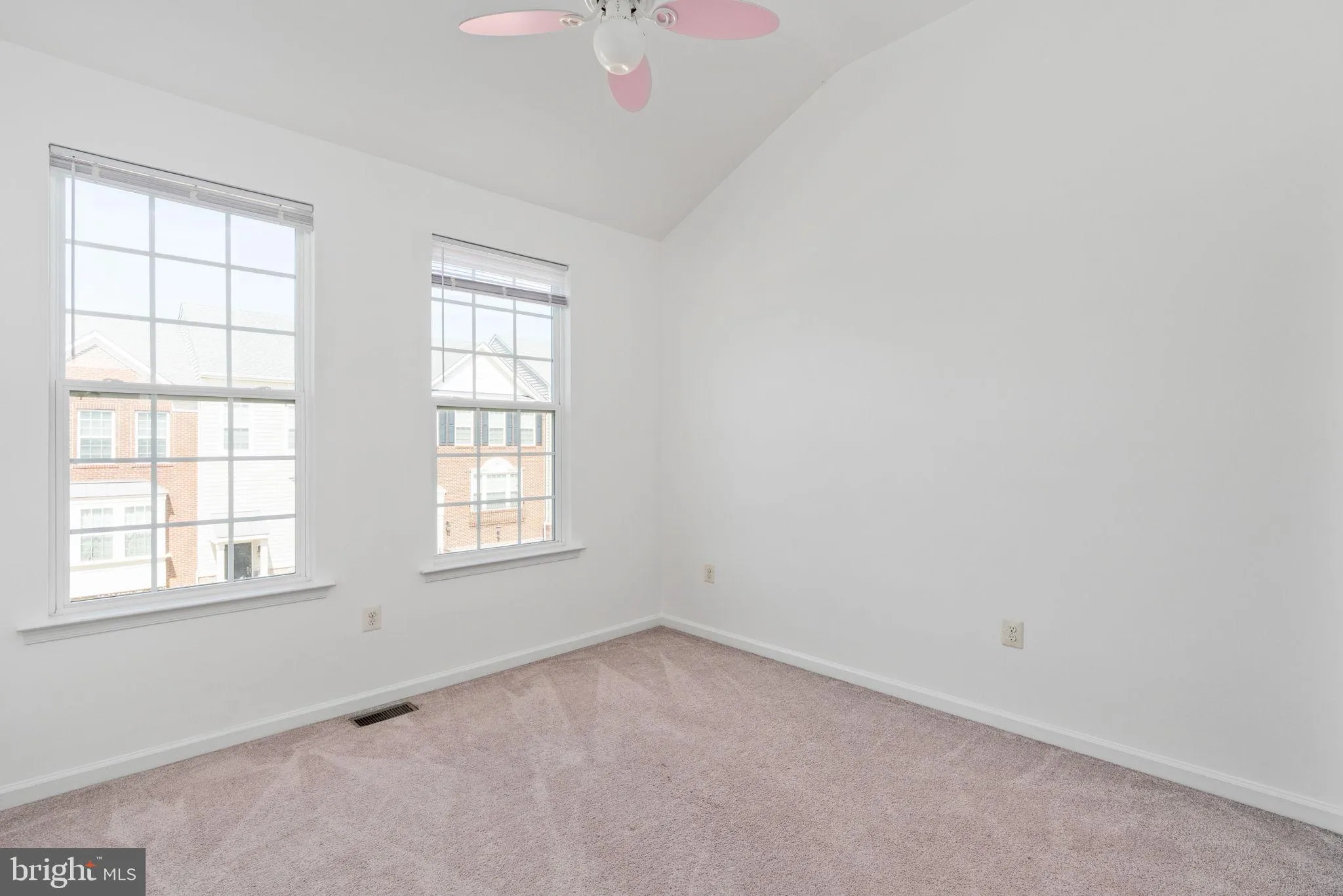 Stafford, Virginia 22554, United States, 3 Bedrooms Bedrooms, ,4 BathroomsBathrooms,Residential,Active,172494