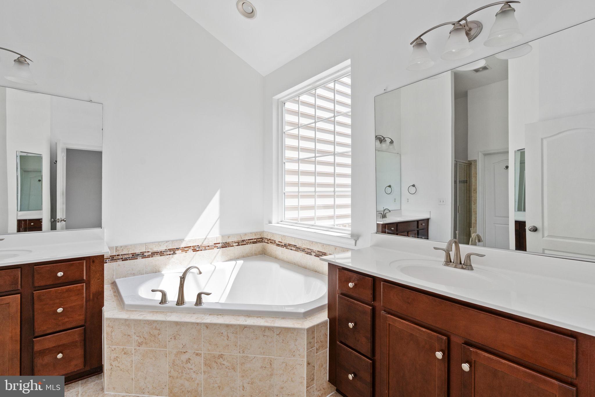 COLONIAL FORGE - Residential