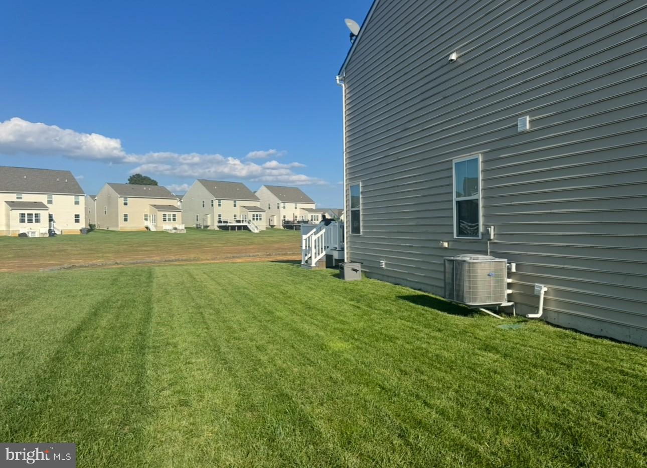 527 SWANSEA DRIVE