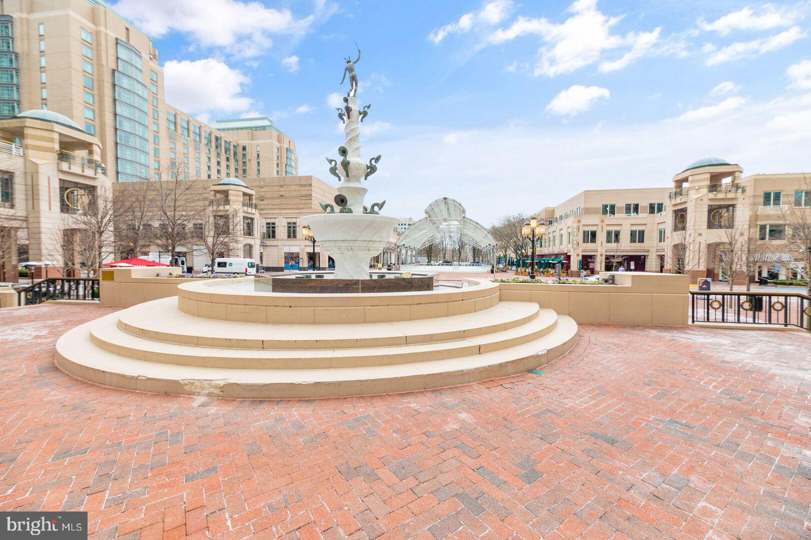 RESTON - Residential