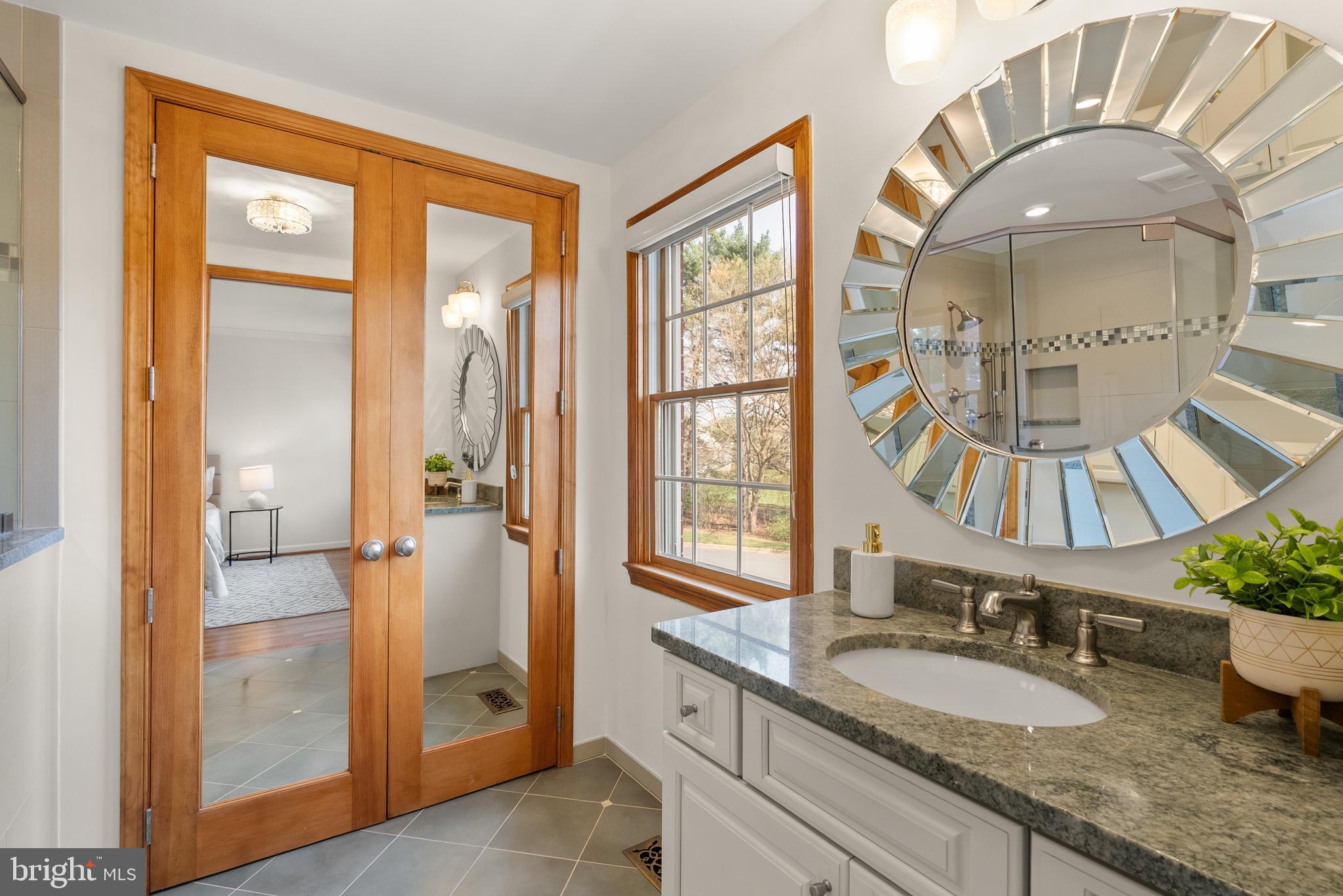 RESTON - Residential