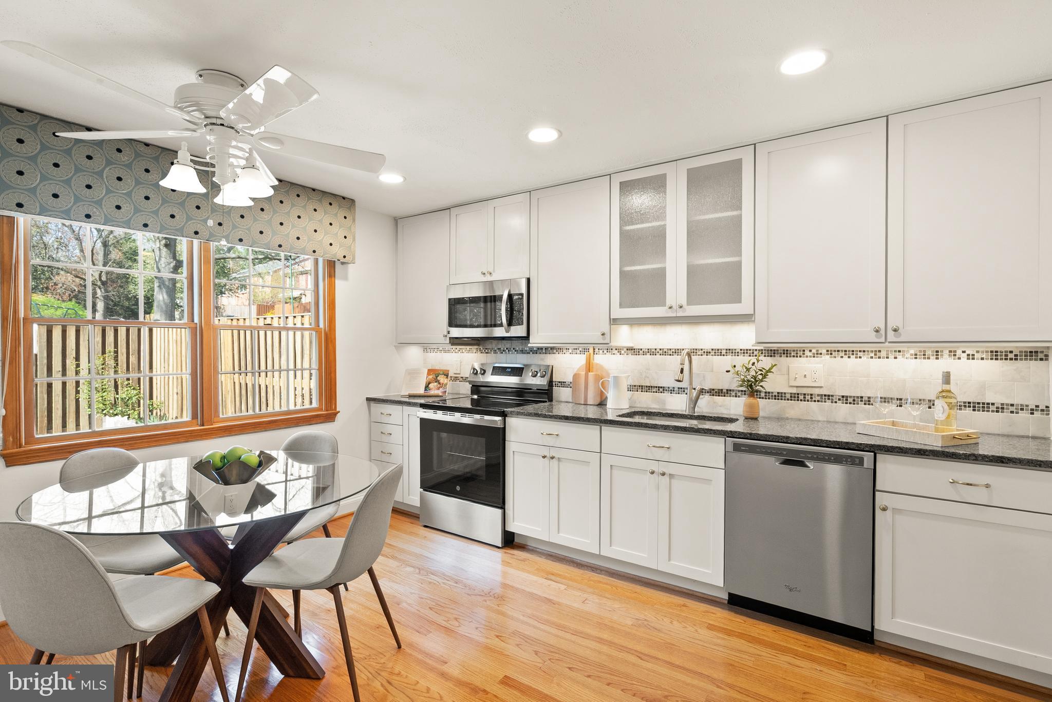 RESTON - Residential