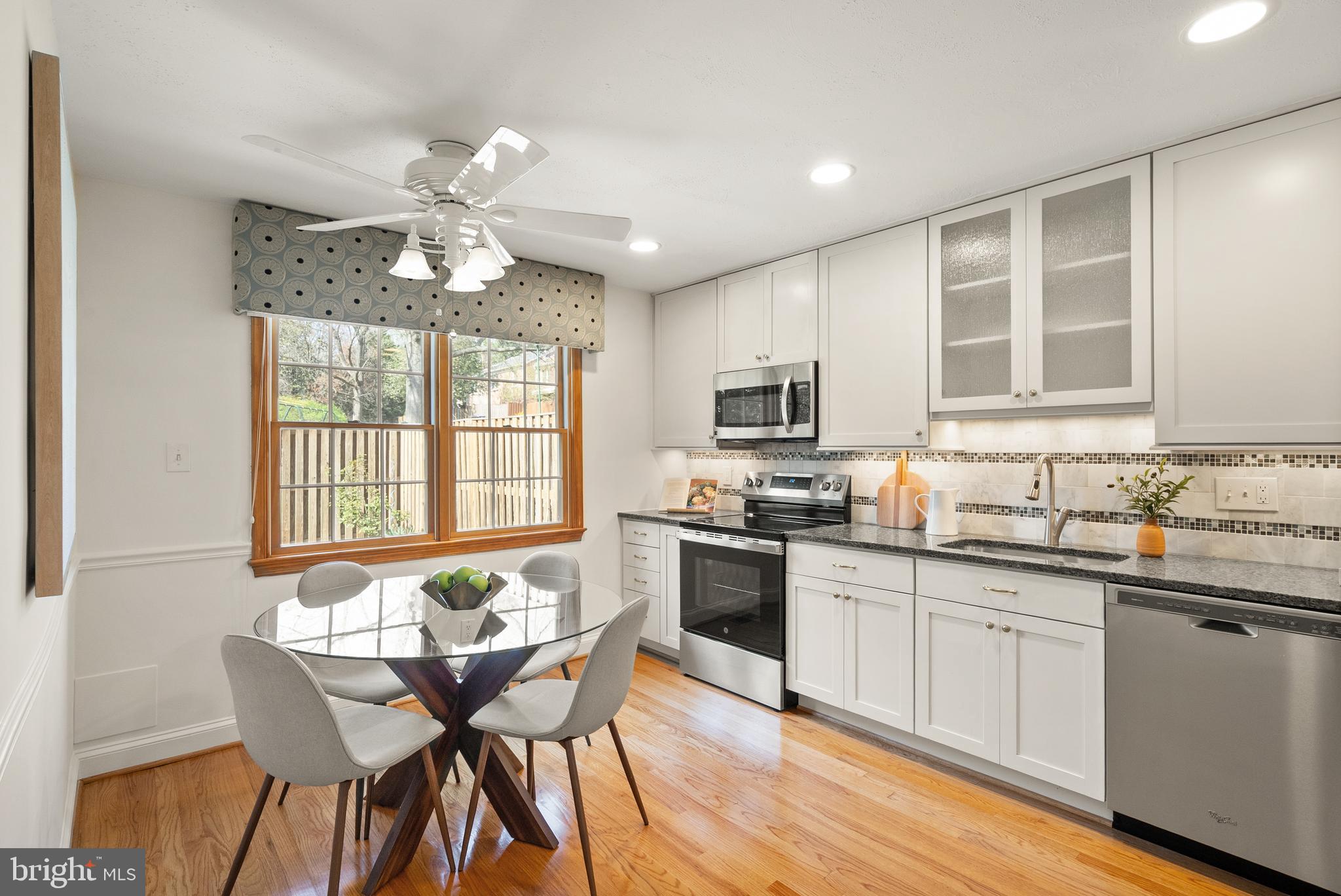 RESTON - Residential