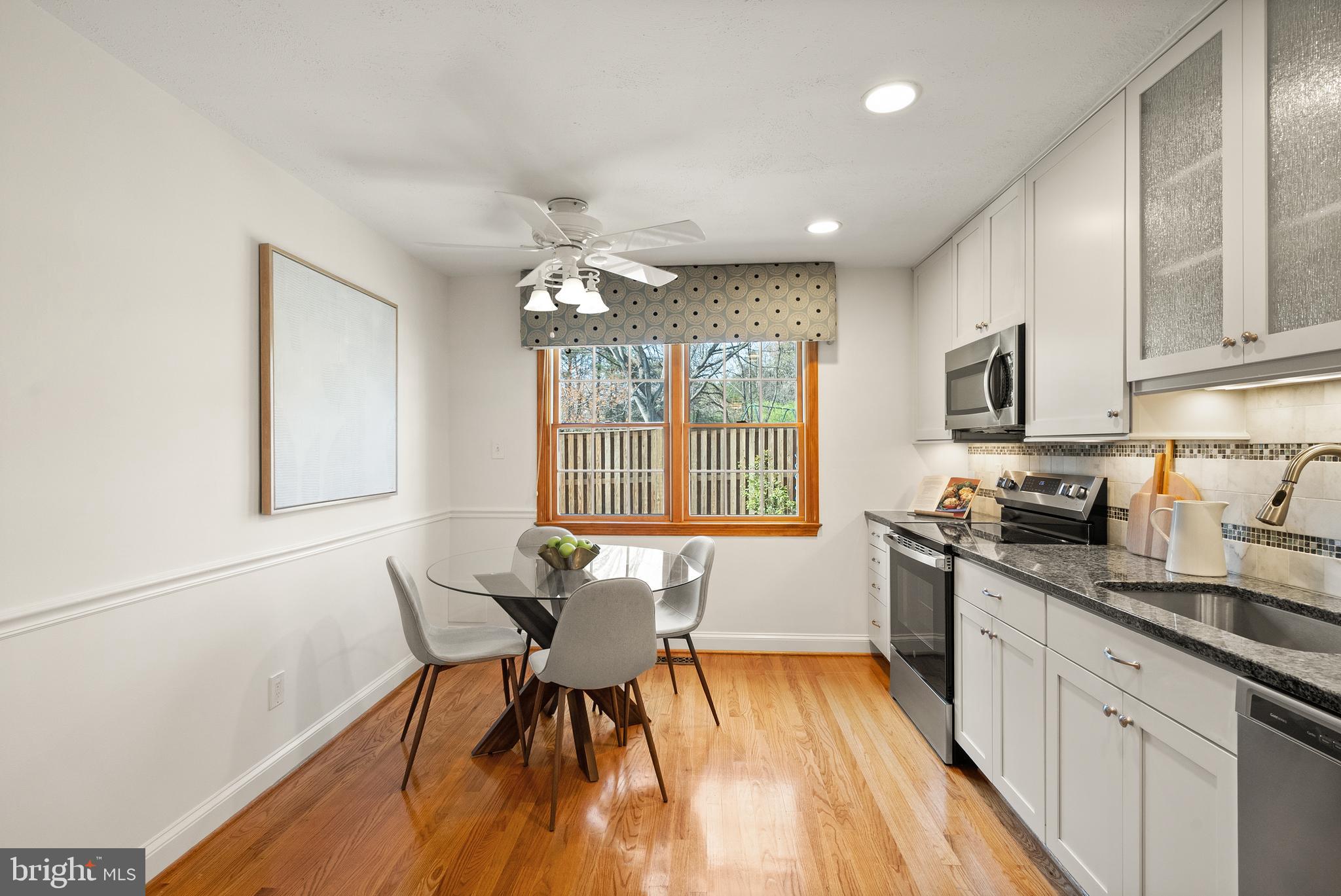 RESTON - Residential