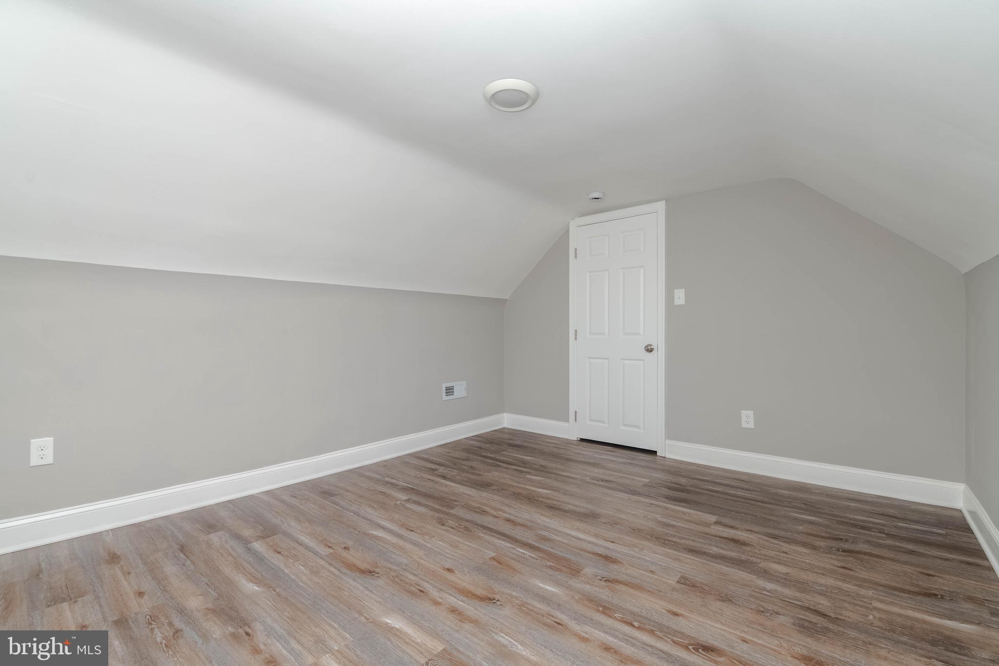 PERRYHALL - Residential