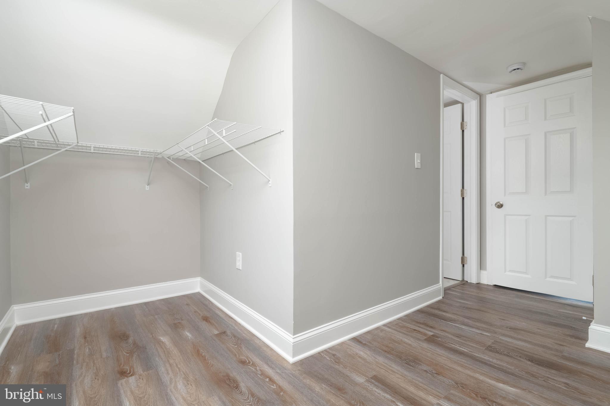 PERRYHALL - Residential