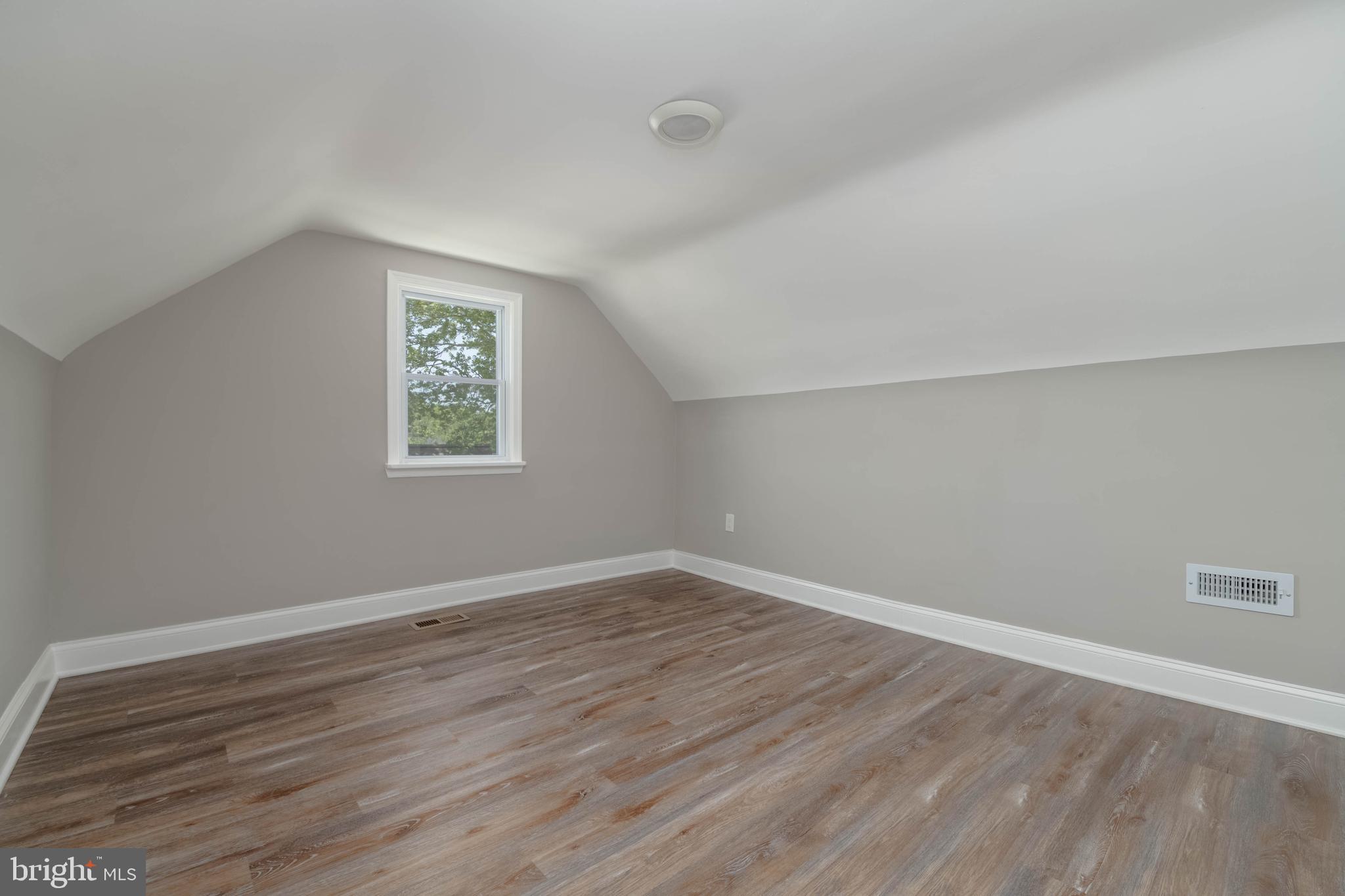 PERRYHALL - Residential