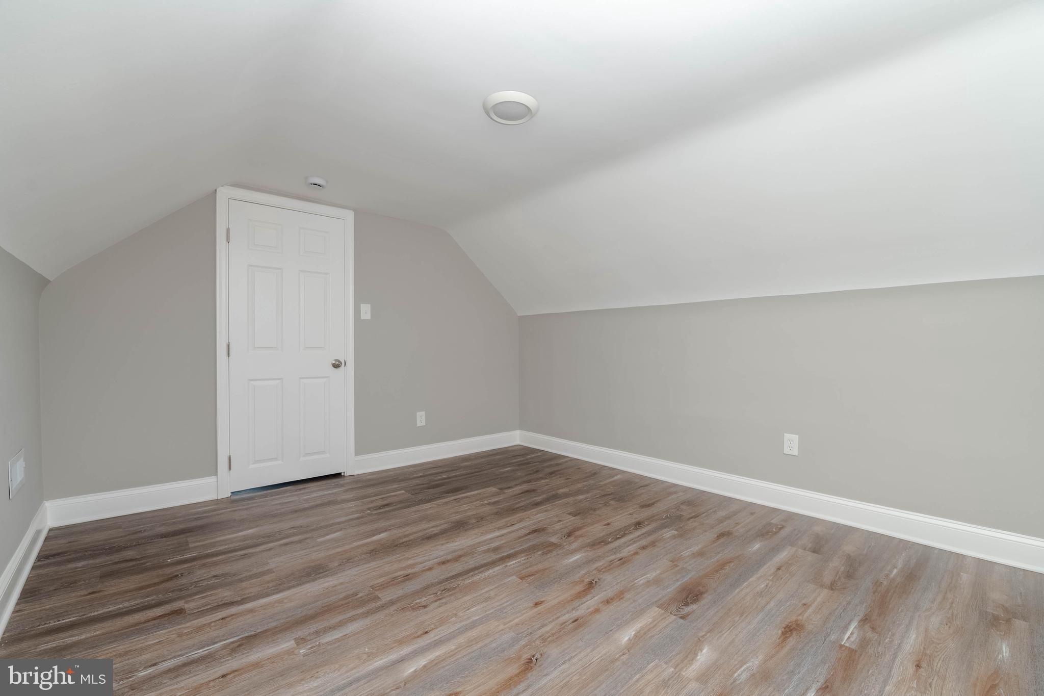 PERRYHALL - Residential