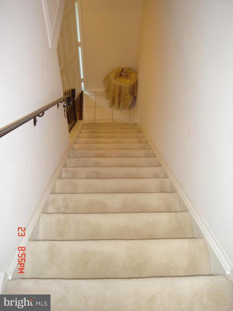 DUNN LORING VILLAGE - Residential Lease