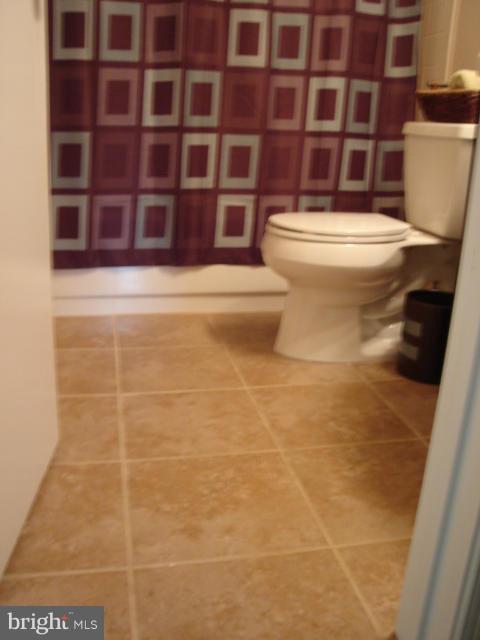 DUNN LORING VILLAGE - Residential Lease