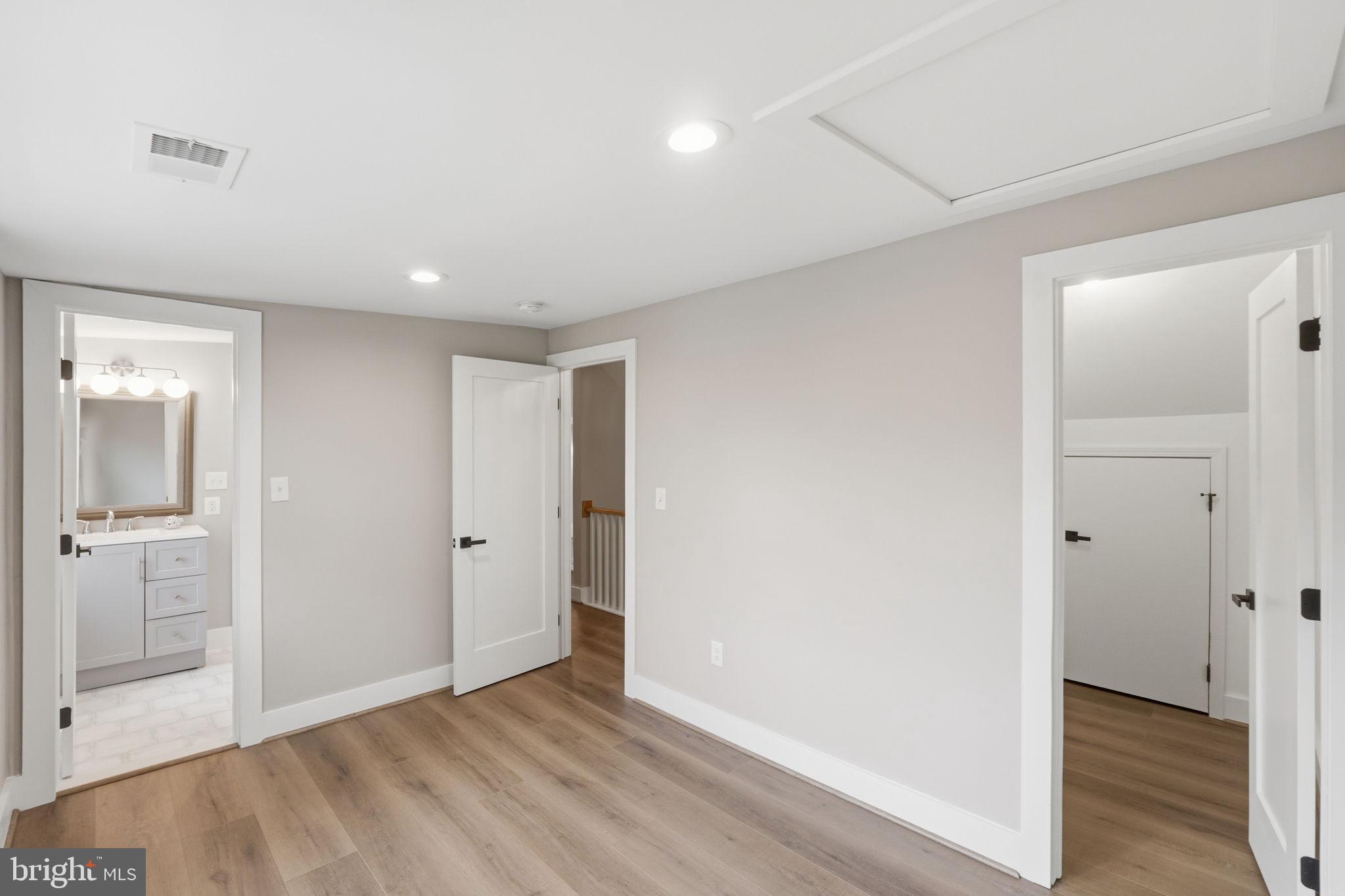 PARKWOOD - Residential