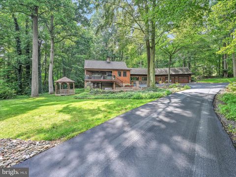 Photo of 240 PINE CREST DR, DENVER, PA 17517 (MLS # PALA2039520)