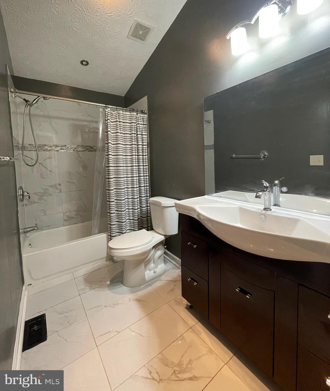 ARBOR WEST - Residential