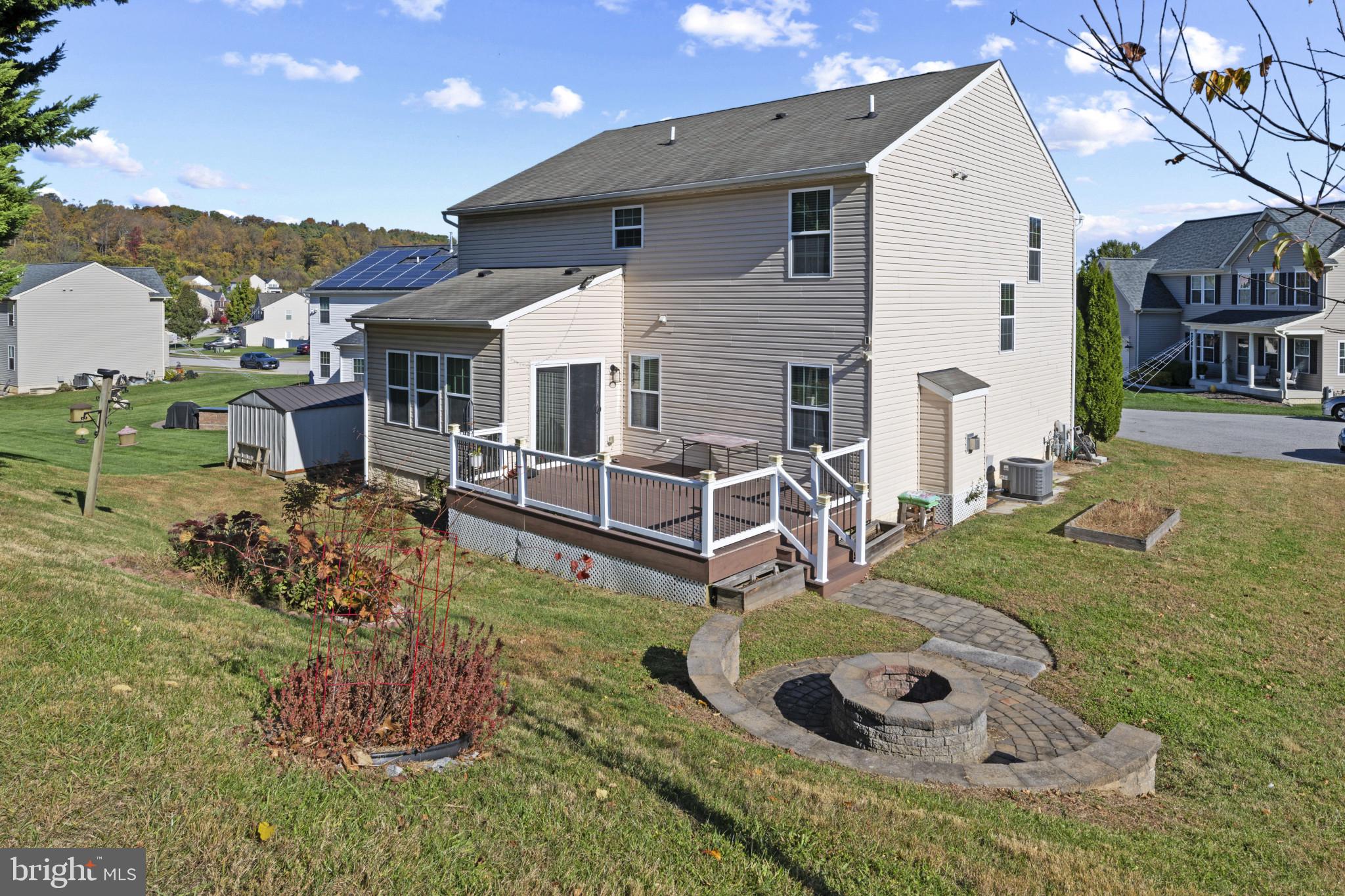 HALLIE HILL FARM - Residential