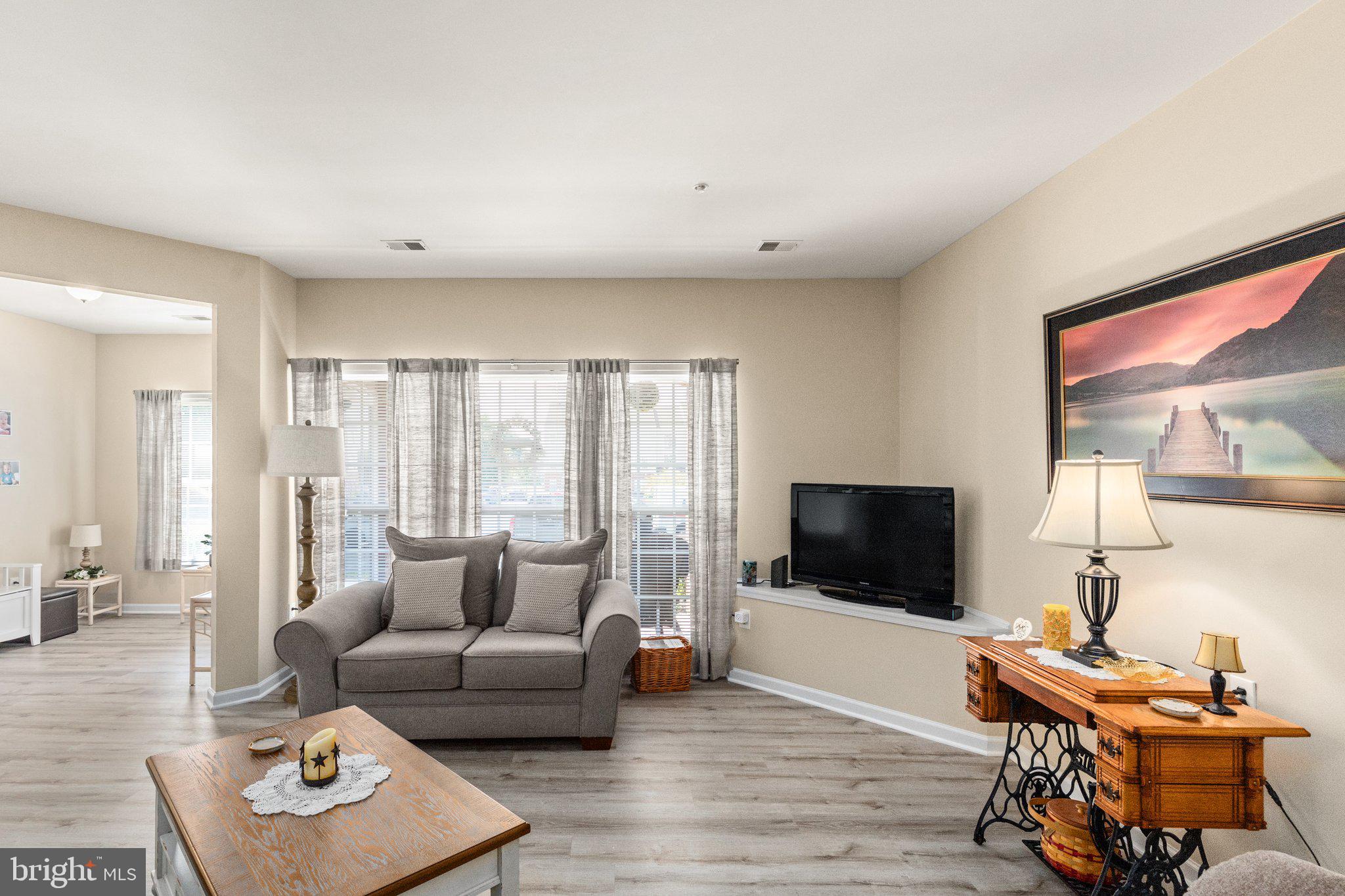 VILLAGE GREEN - Residential