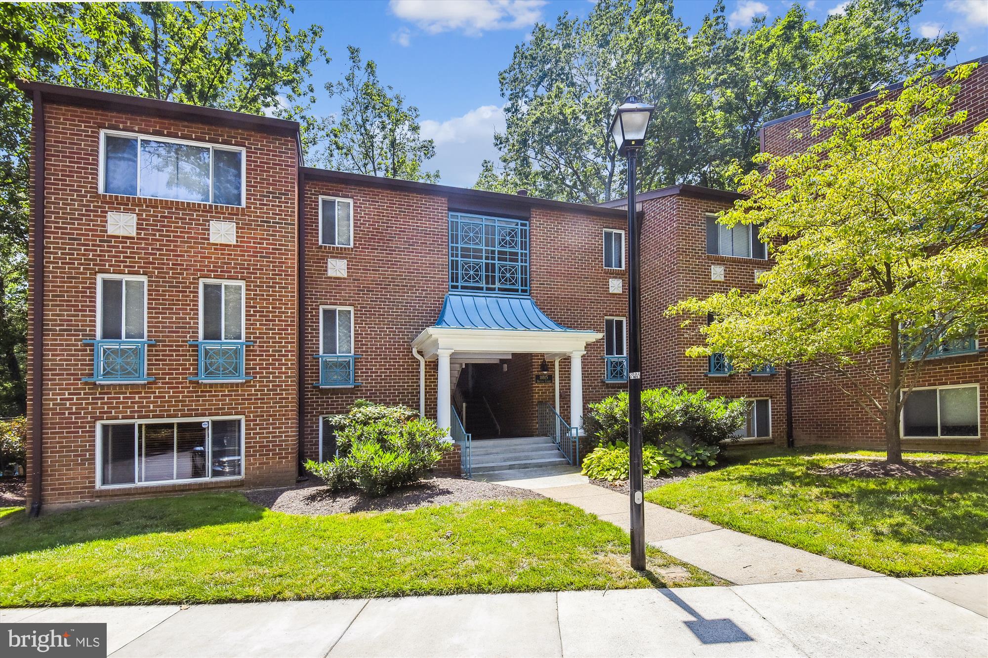 HUNTERS WOODS VILLAGE - Residential