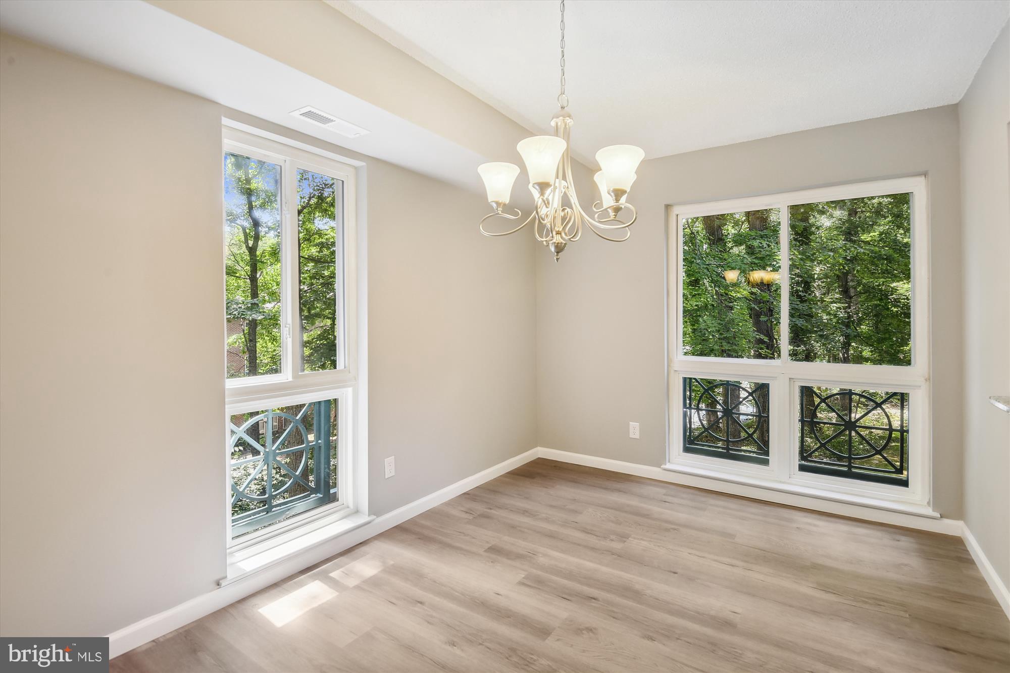 HUNTERS WOODS VILLAGE - Residential